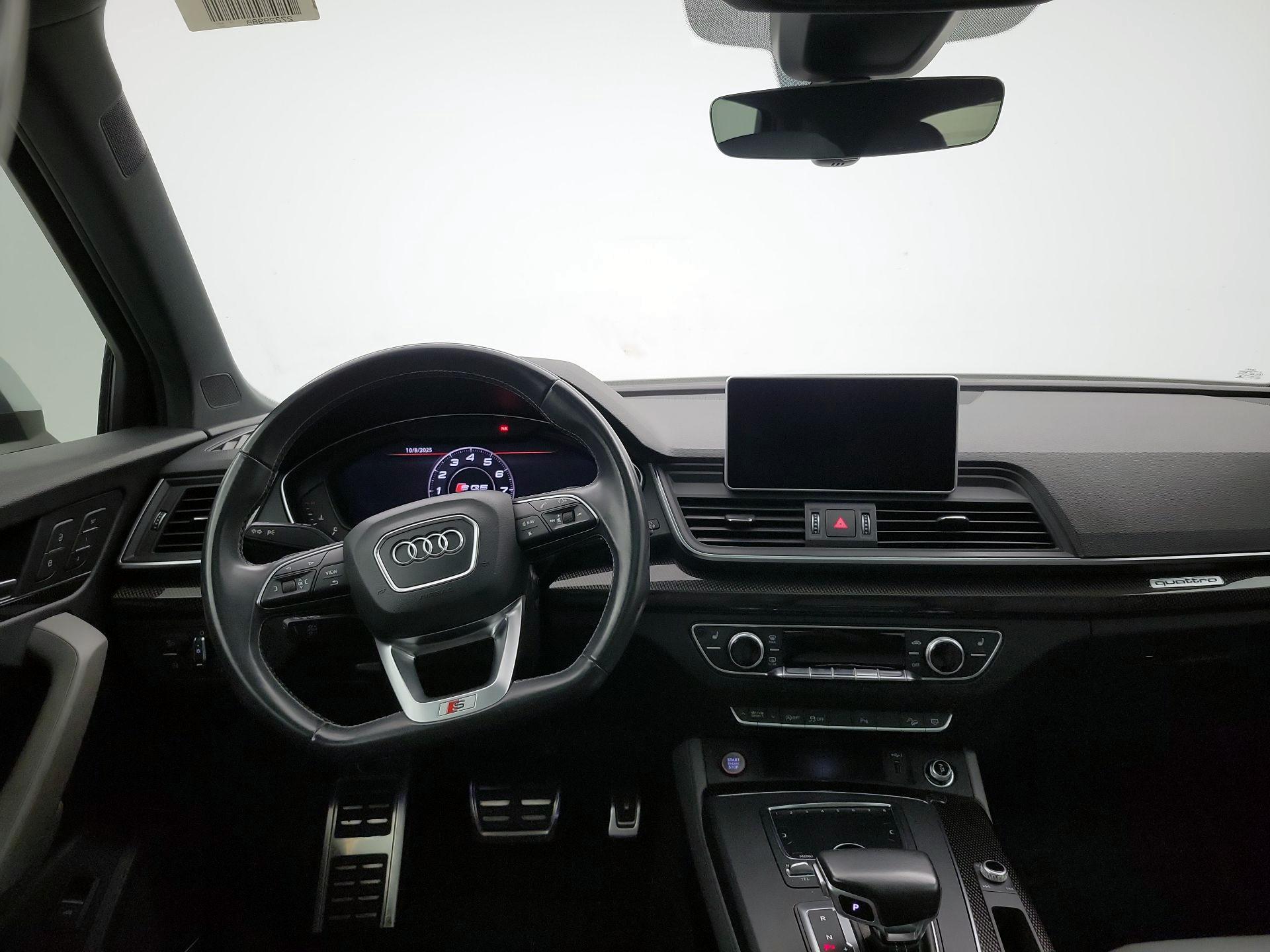 Thumbnail: 2018 Audi SQ5 - 9