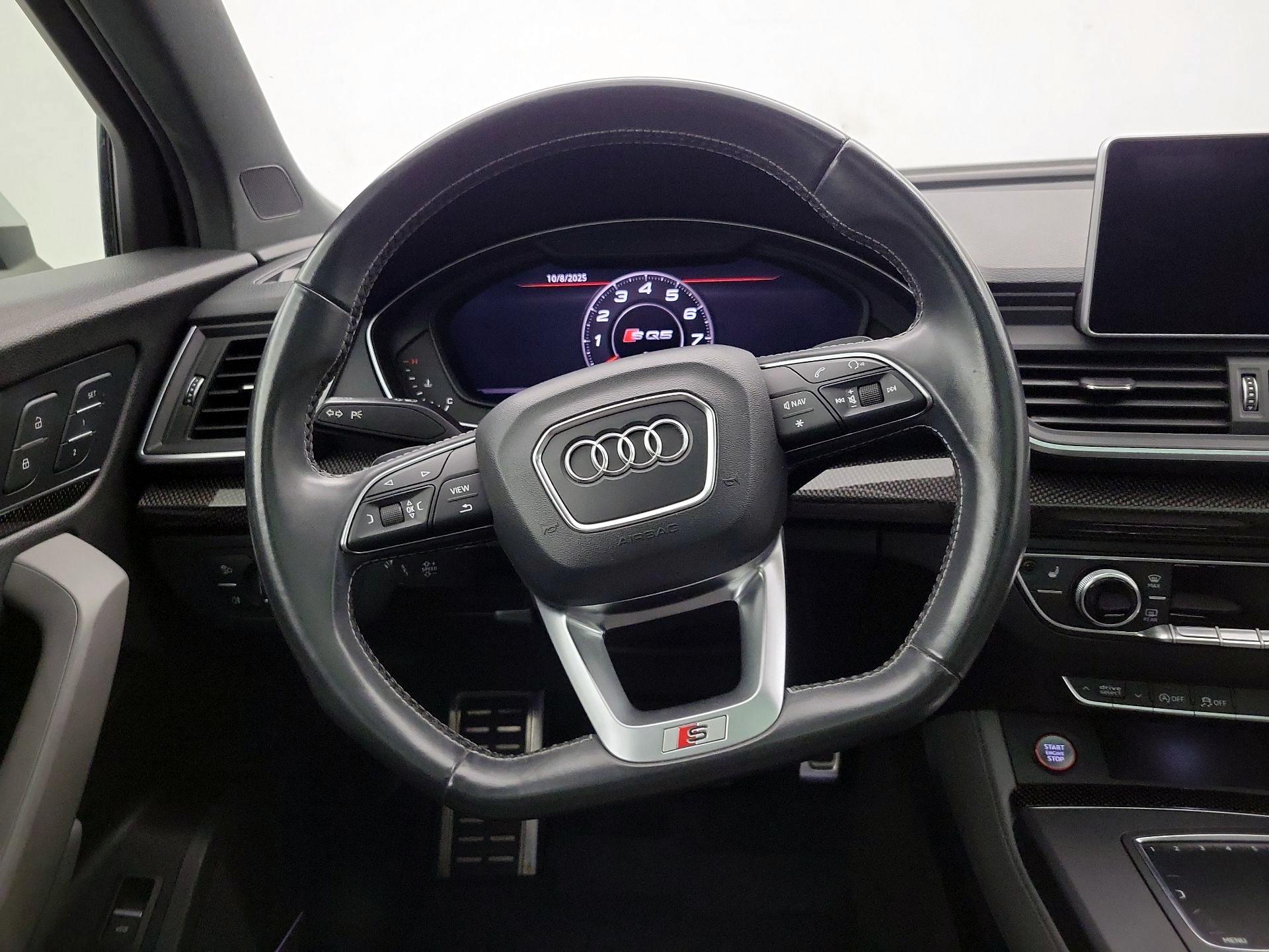 Thumbnail: 2018 Audi SQ5 - 10