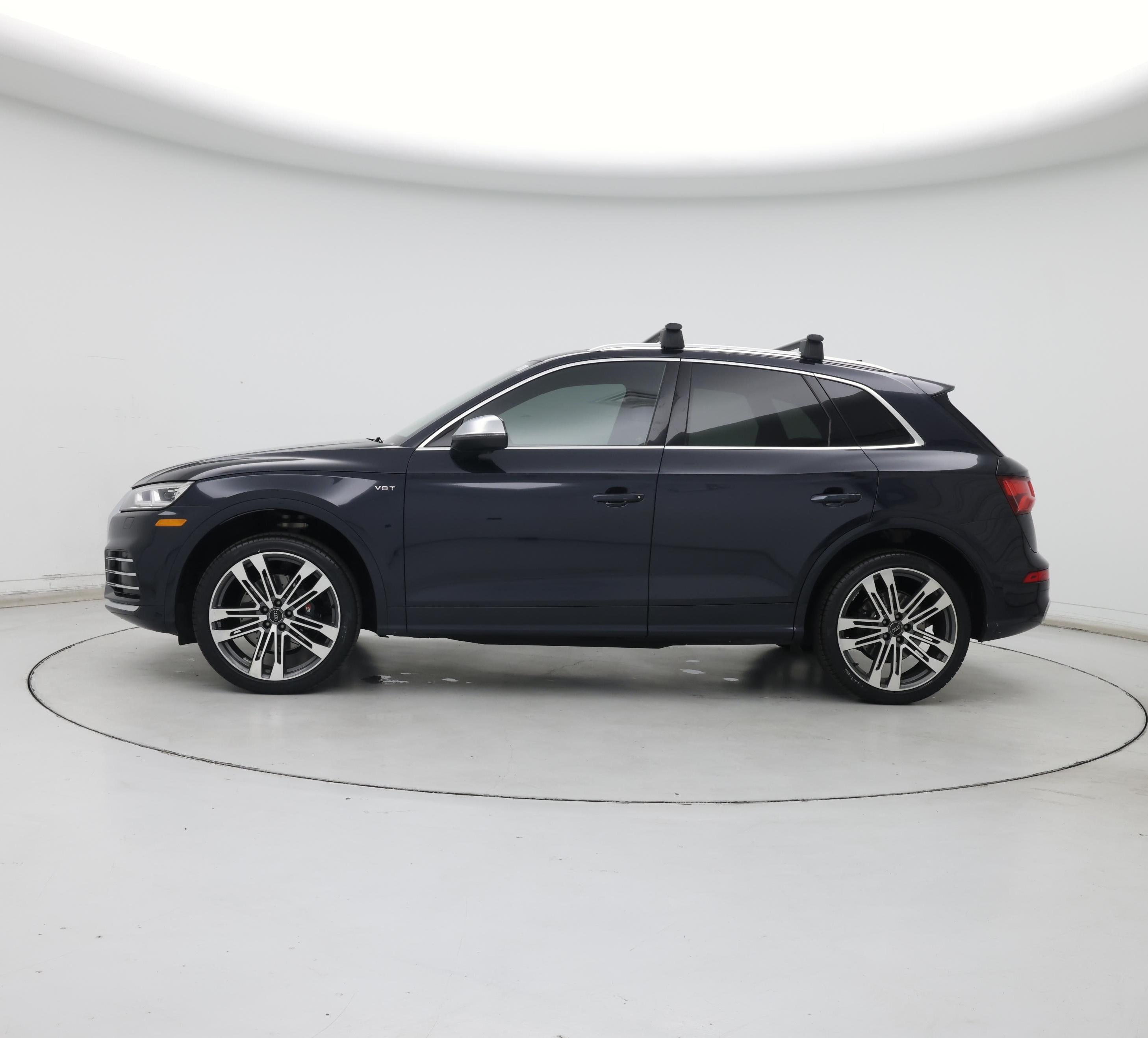 Thumbnail: 2018 Audi SQ5 - 3