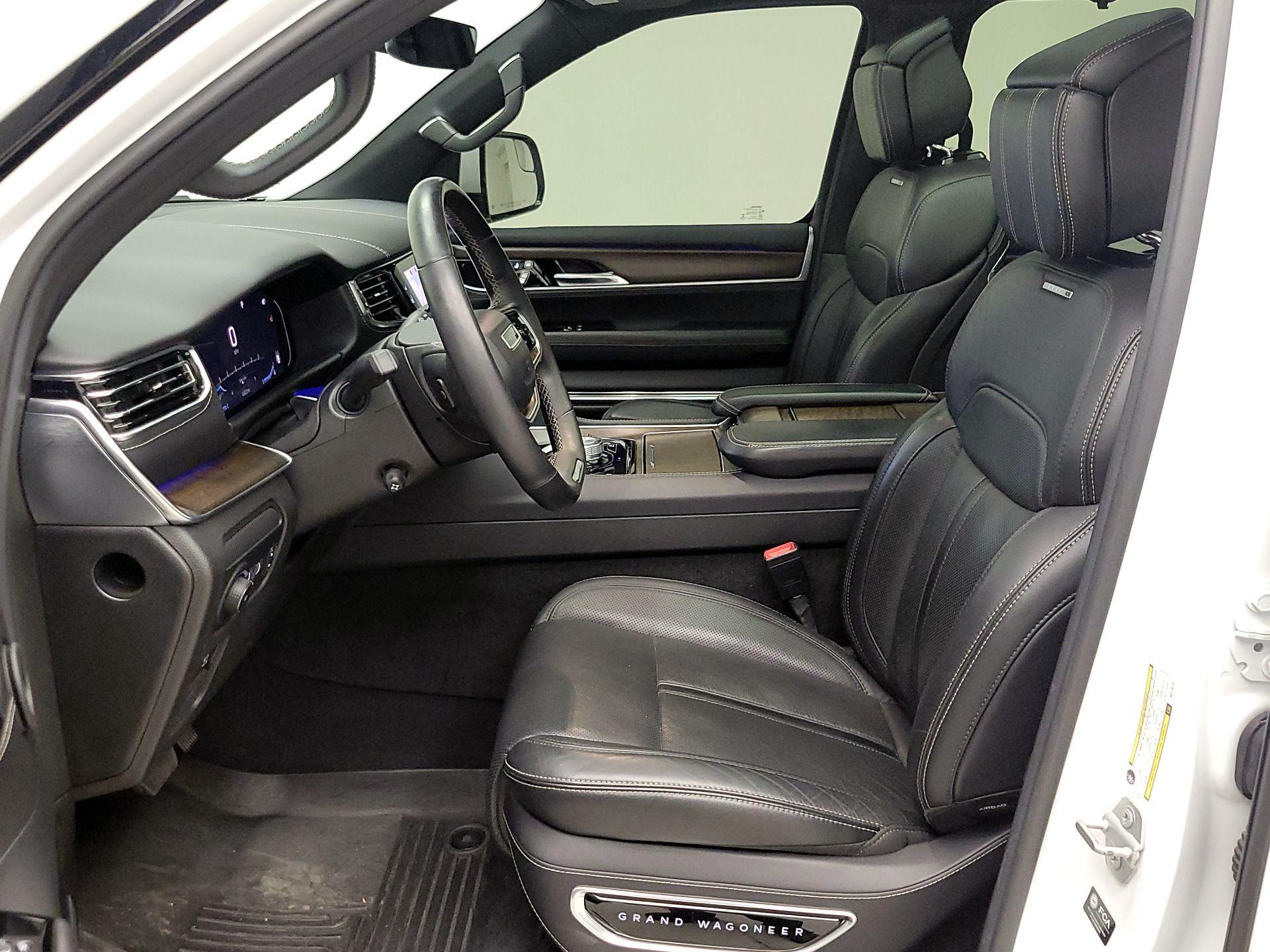Thumbnail: 2022 Jeep Grand Wagoneer - 11