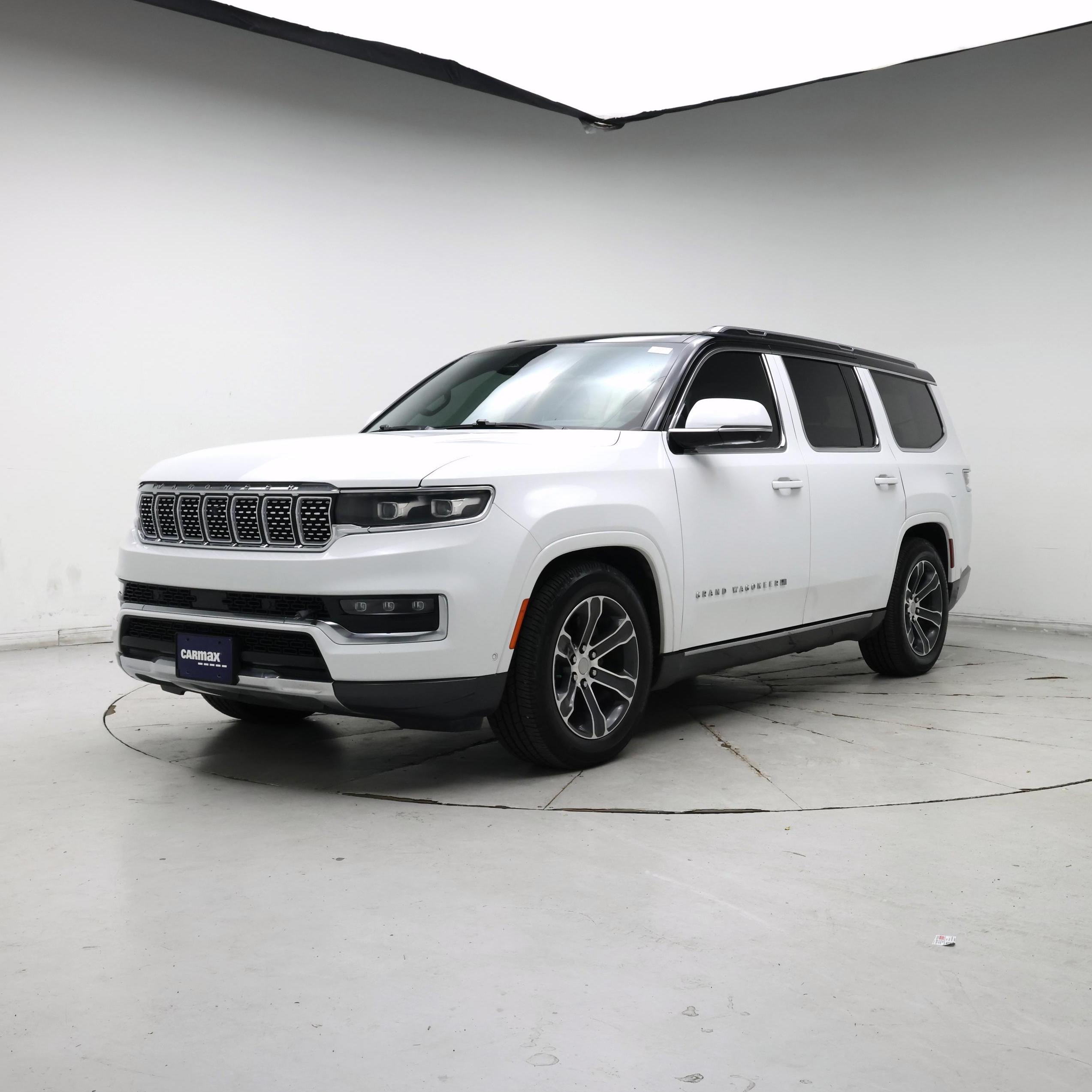 Thumbnail: 2022 Jeep Grand Wagoneer - 4