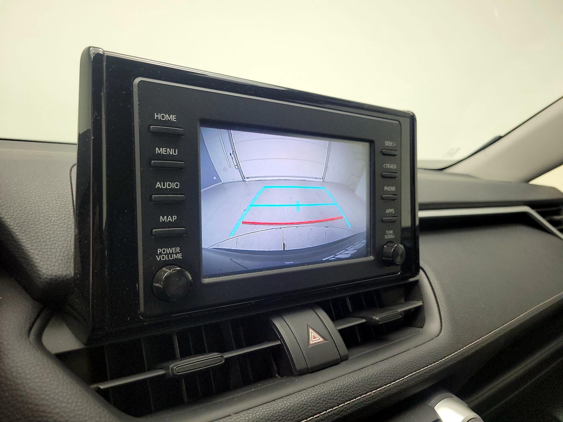 Thumbnail: 2019 Toyota RAV4 - 15