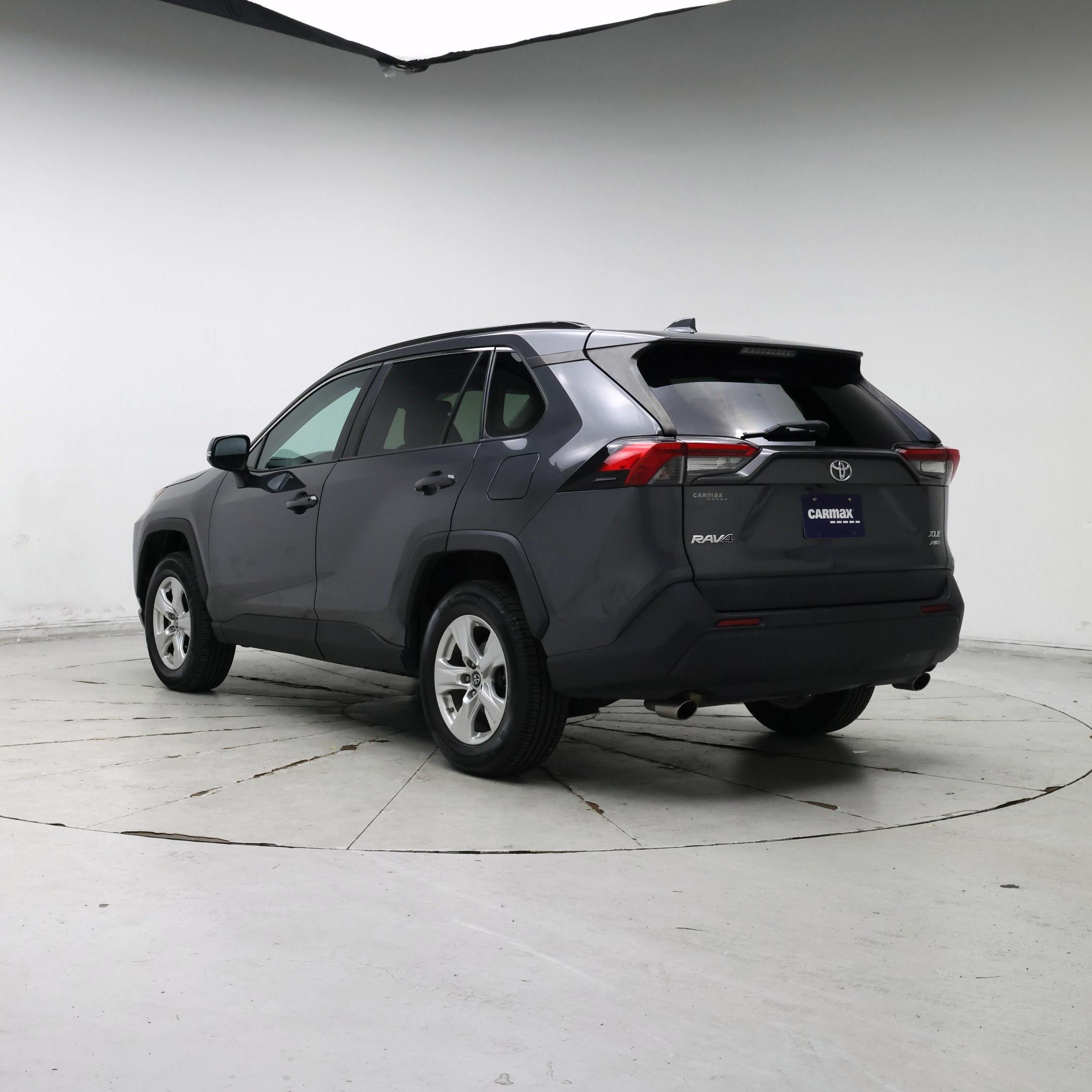 Thumbnail: 2019 Toyota RAV4 - 2