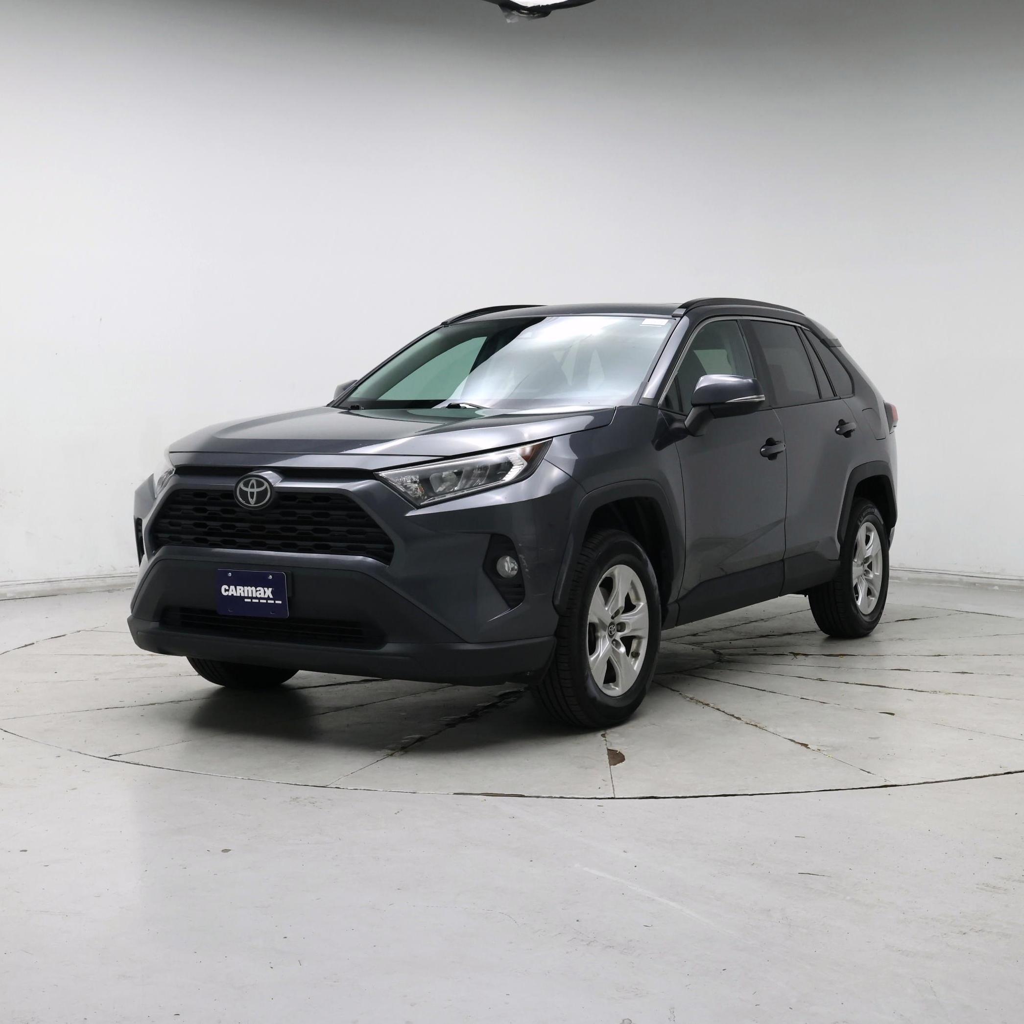 Thumbnail: 2019 Toyota RAV4 - 4