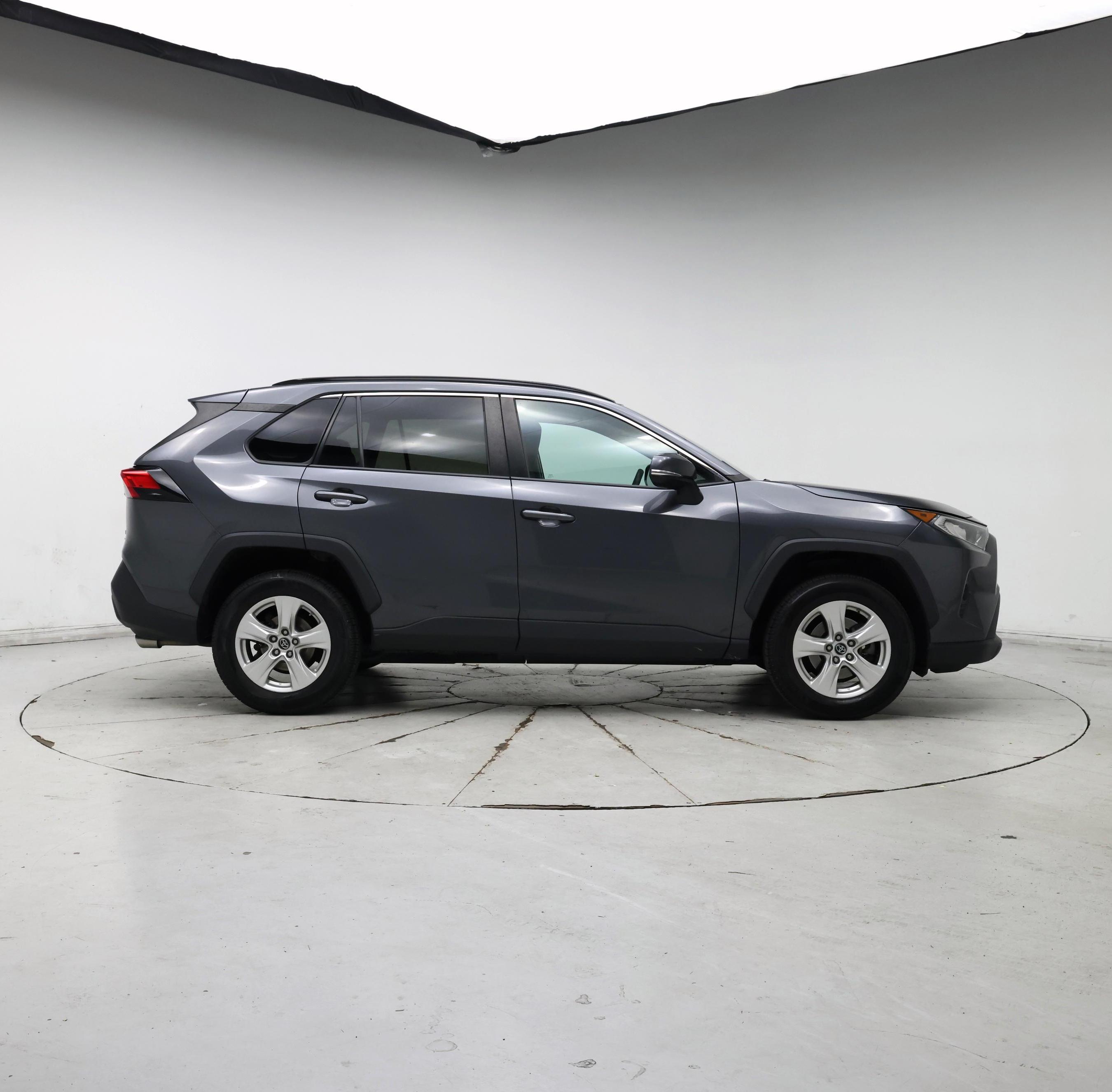 Thumbnail: 2019 Toyota RAV4 - 7