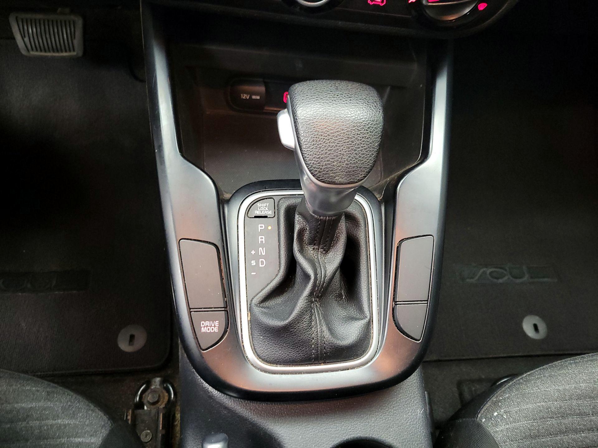 Thumbnail: 2020 Kia Soul - 17