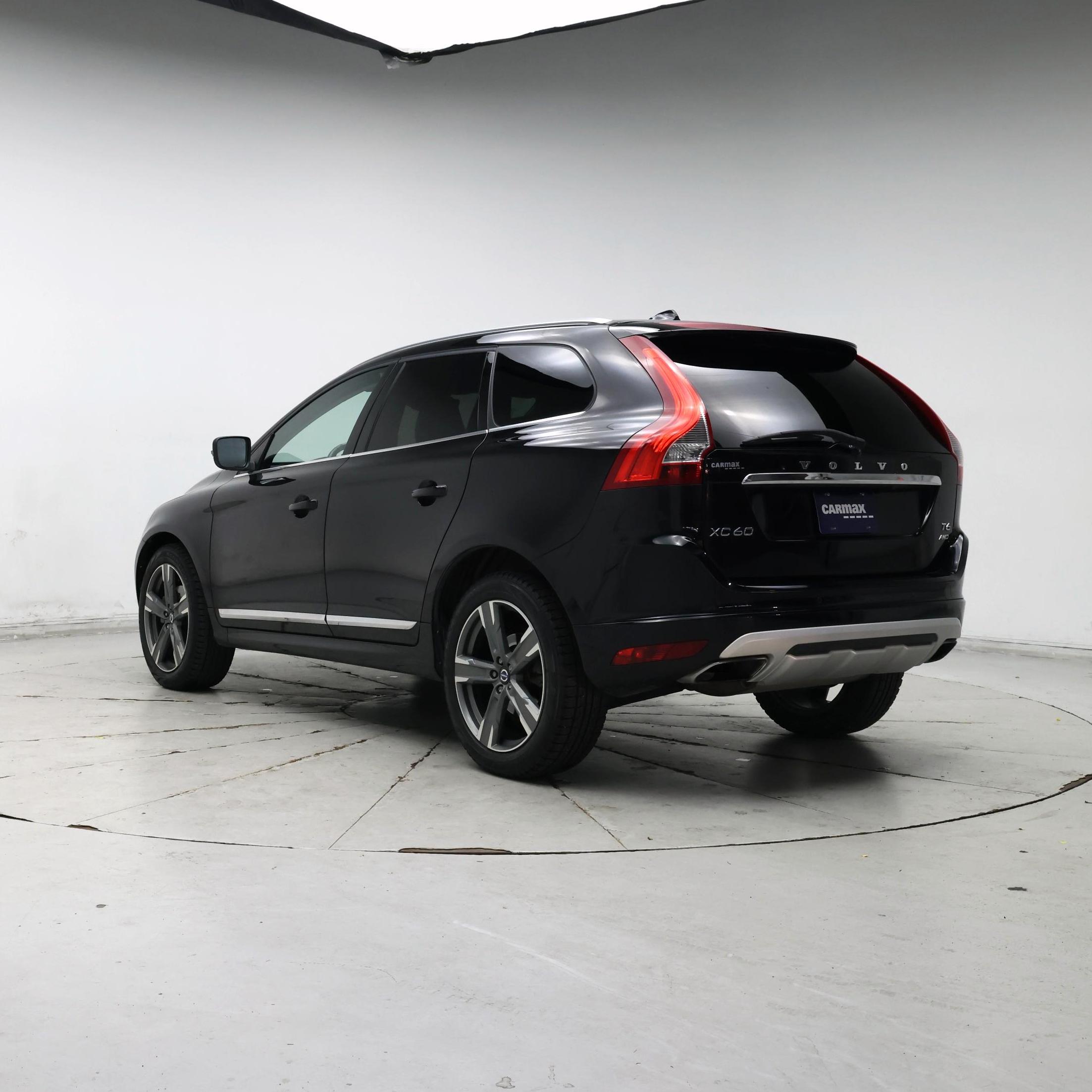 Thumbnail: 2017 Volvo XC60 - 2