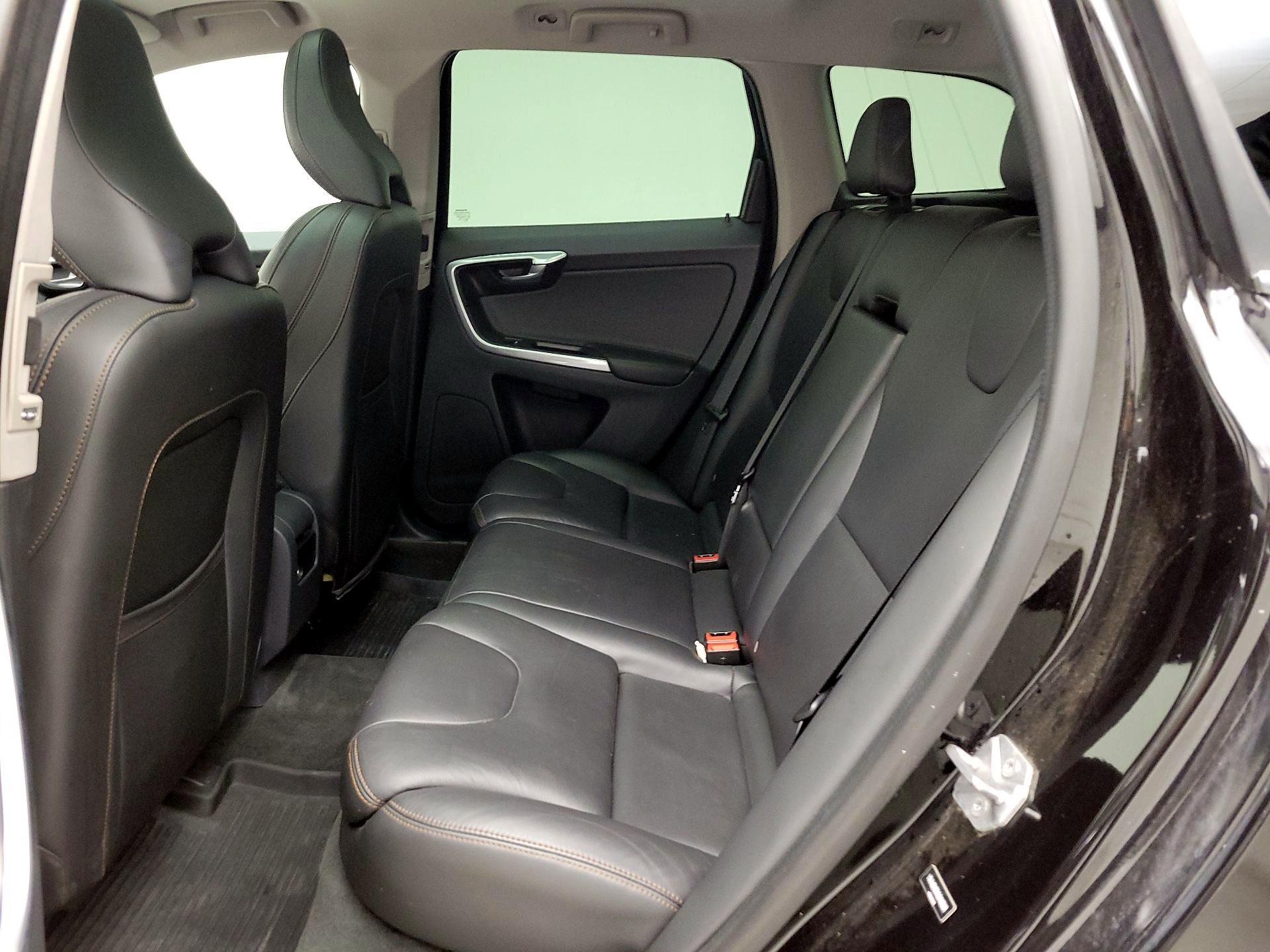Thumbnail: 2017 Volvo XC60 - 19