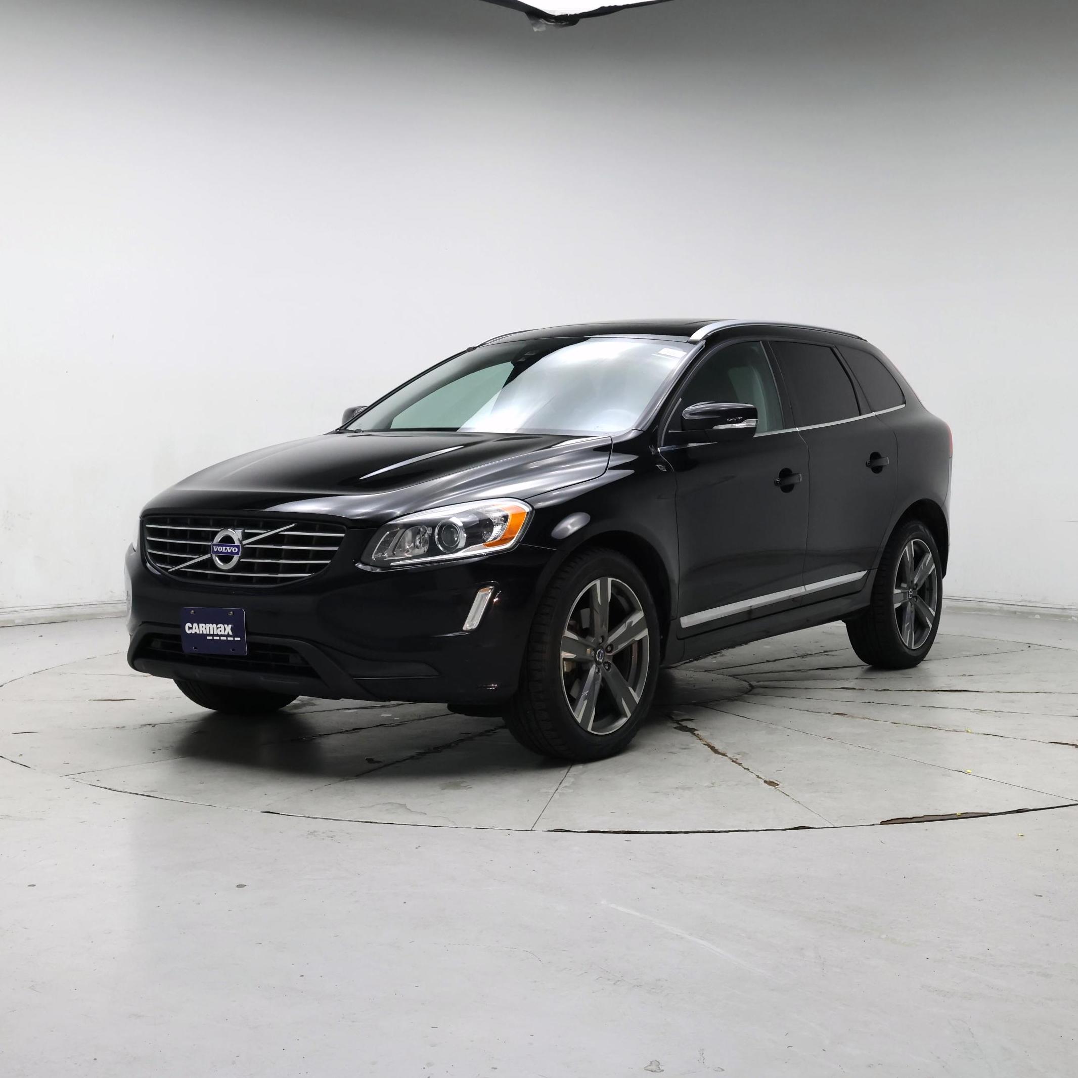 Thumbnail: 2017 Volvo XC60 - 4
