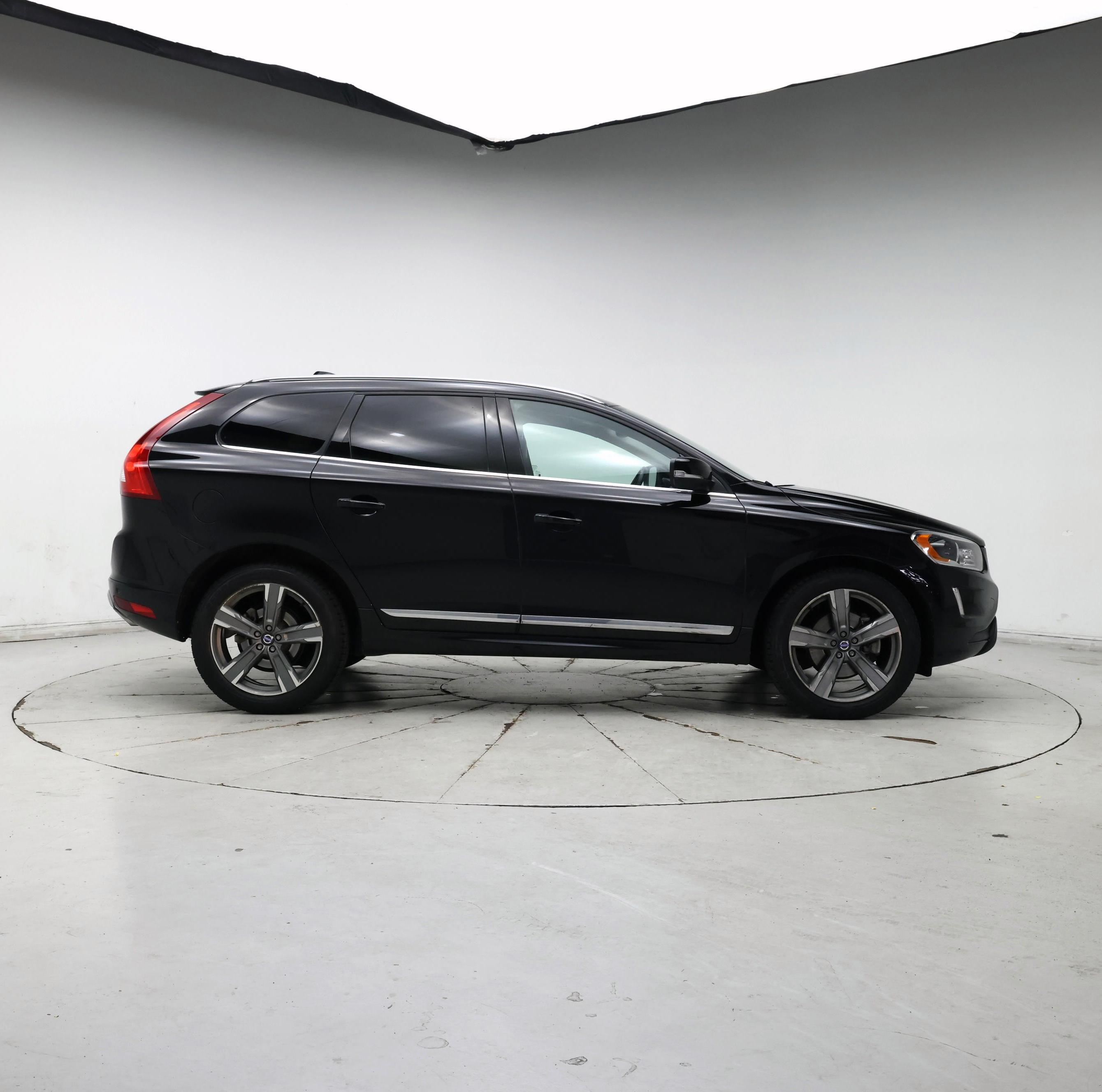 Thumbnail: 2017 Volvo XC60 - 7