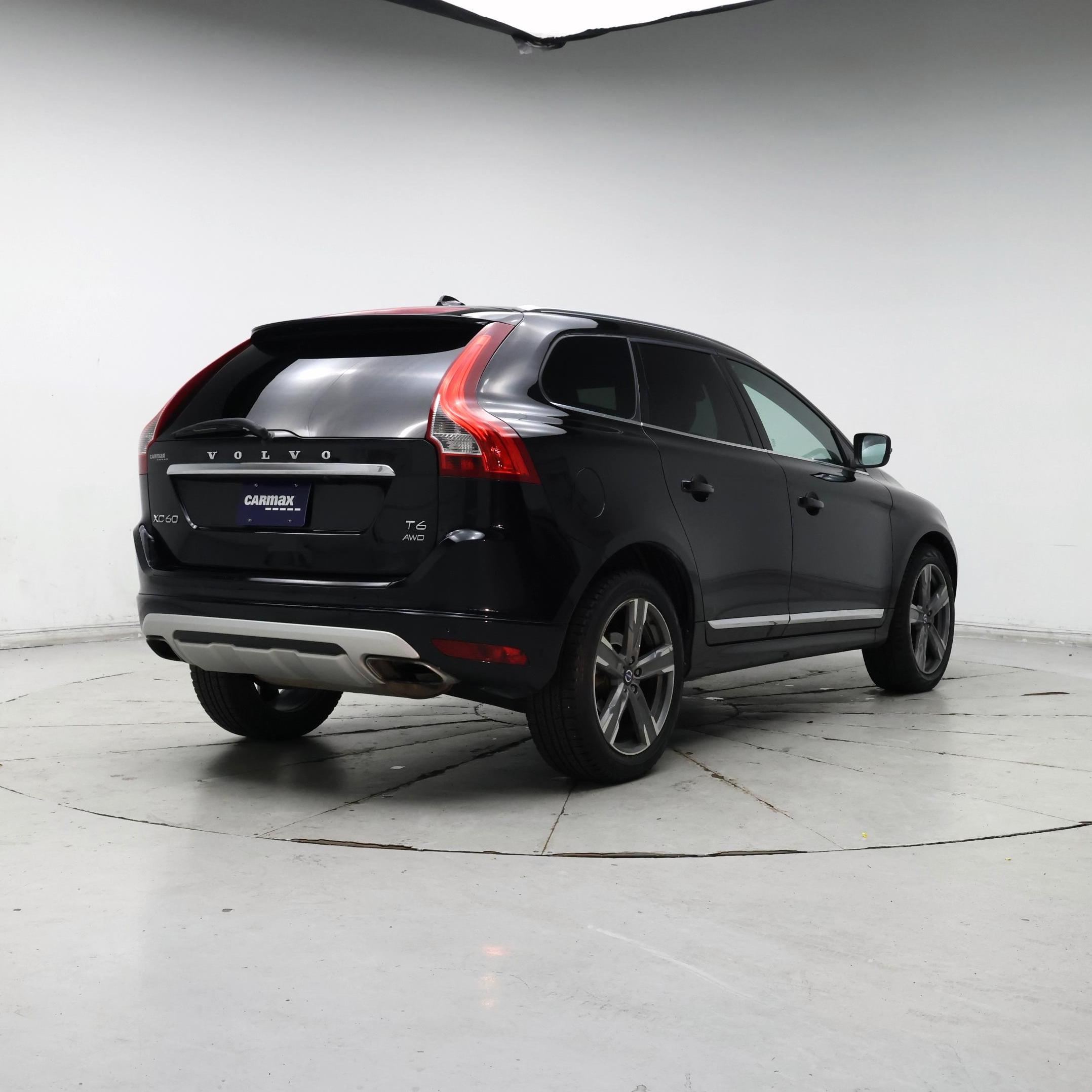 Thumbnail: 2017 Volvo XC60 - 8