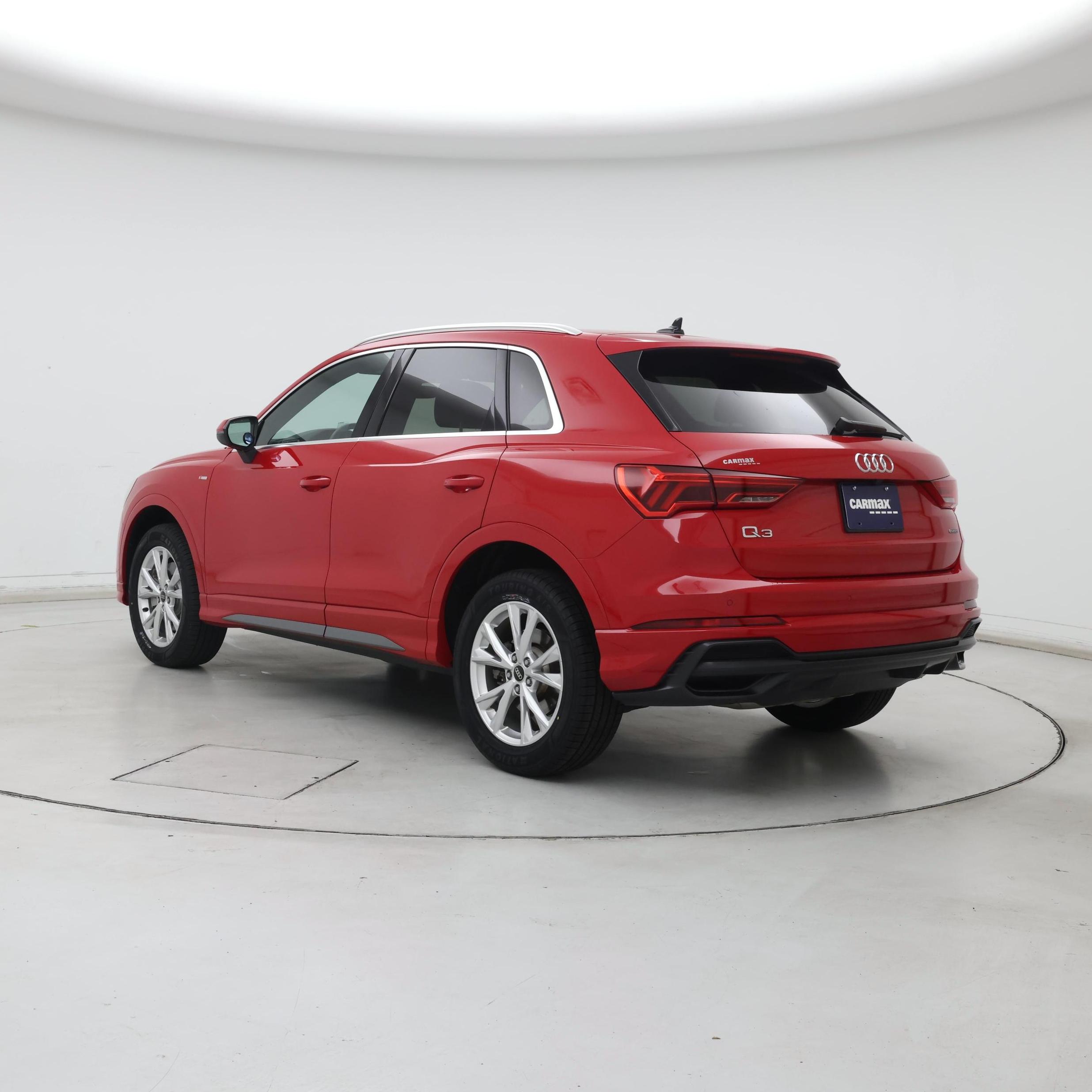 Thumbnail: 2022 Audi Q3 - 2