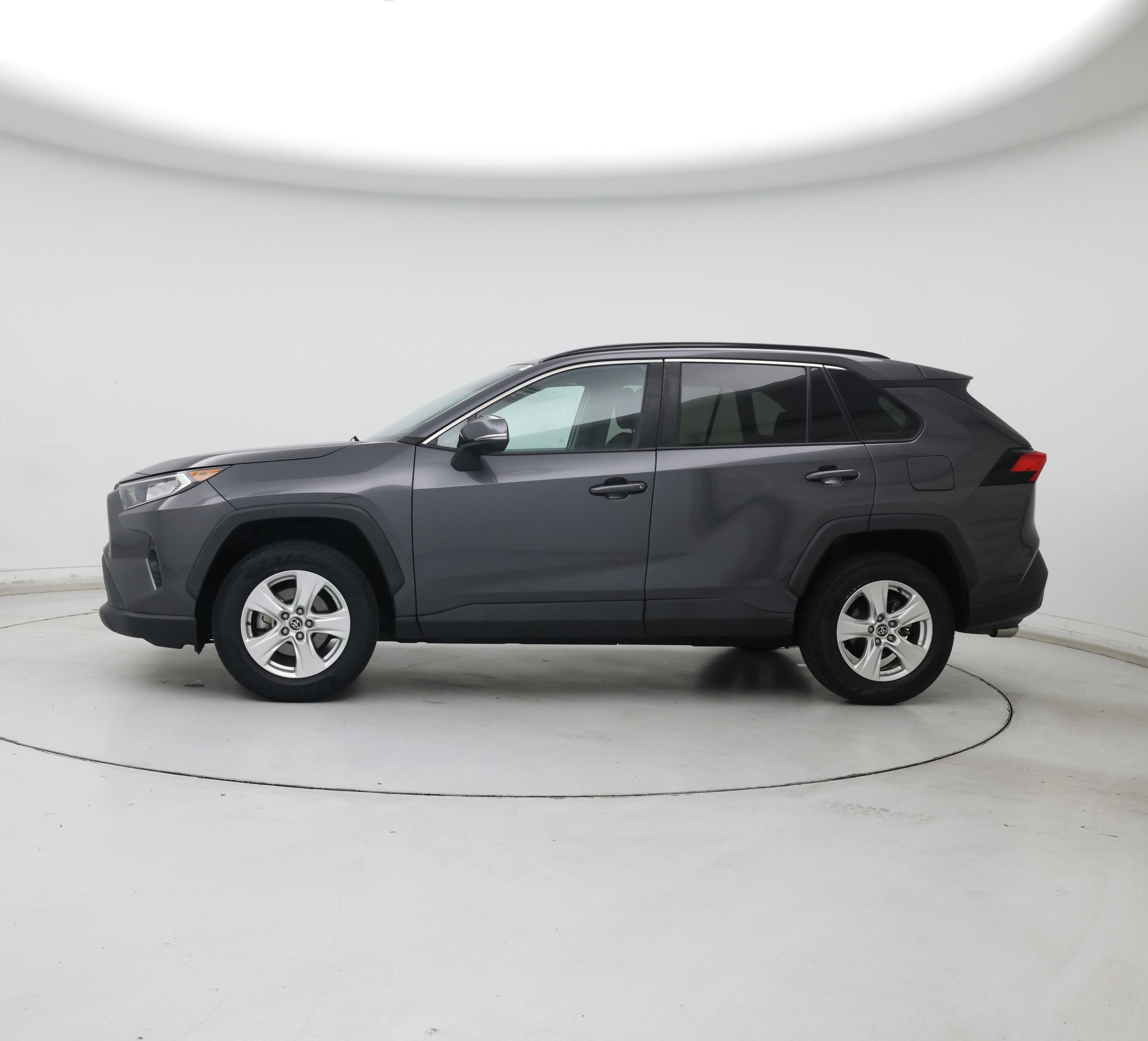 Thumbnail: 2021 Toyota RAV4 - 3