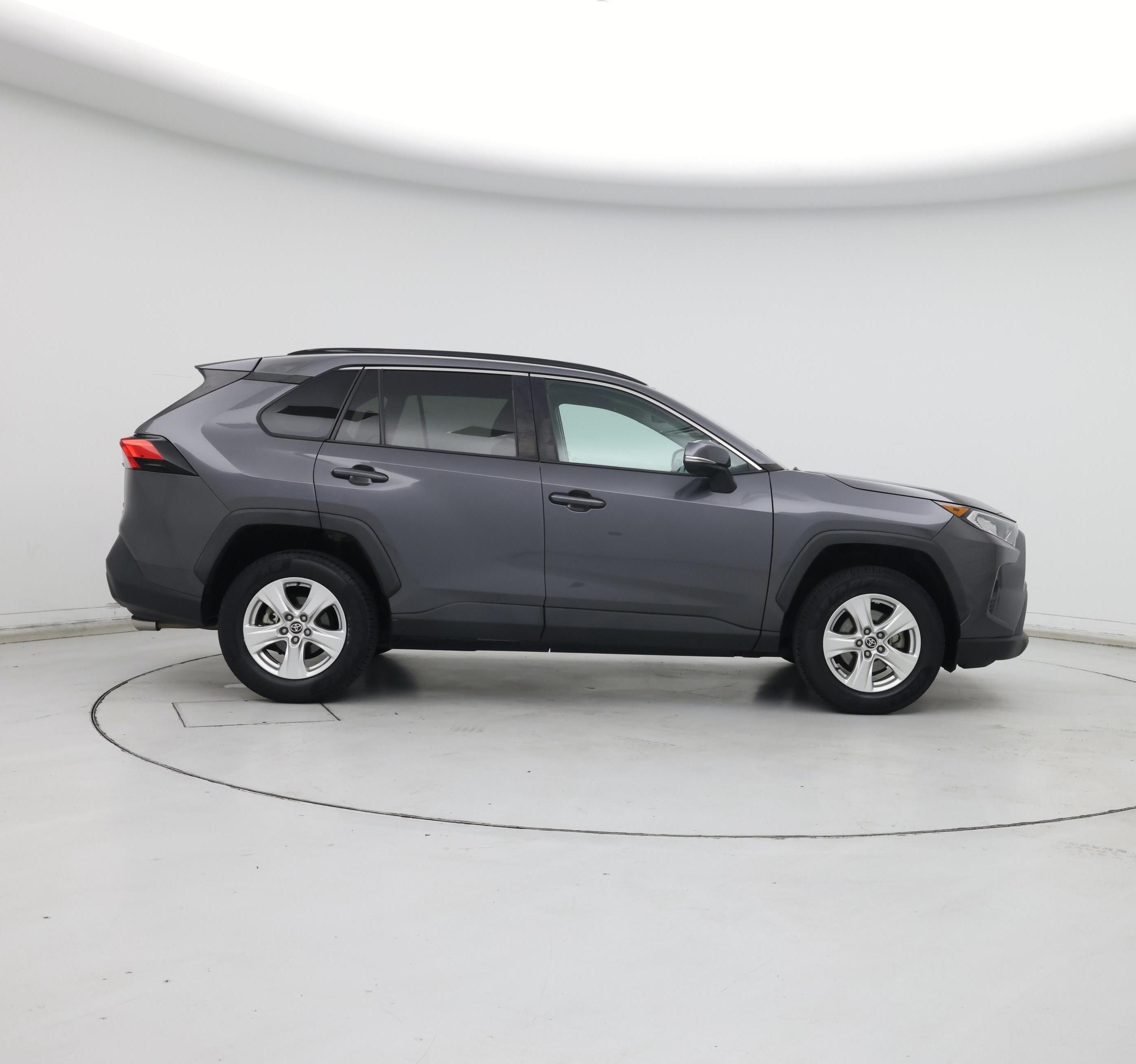 Thumbnail: 2021 Toyota RAV4 - 7