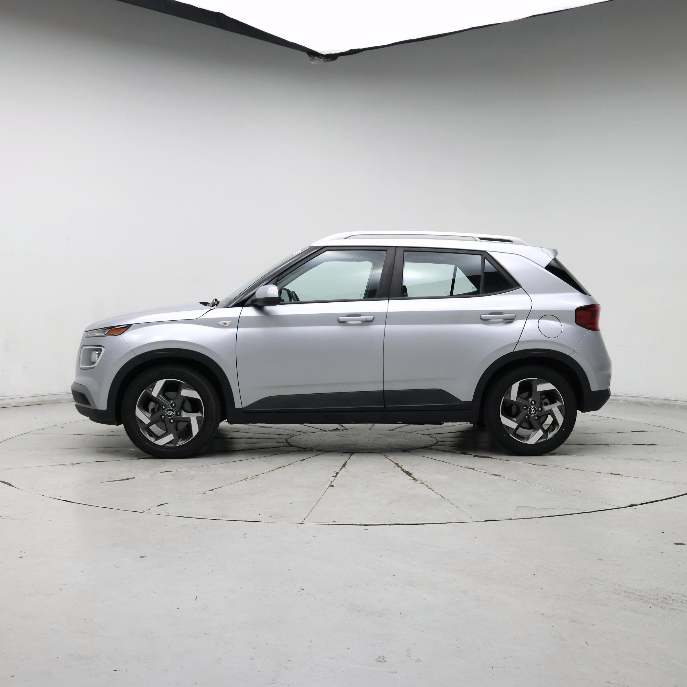 Thumbnail: 2022 Hyundai Venue - 3