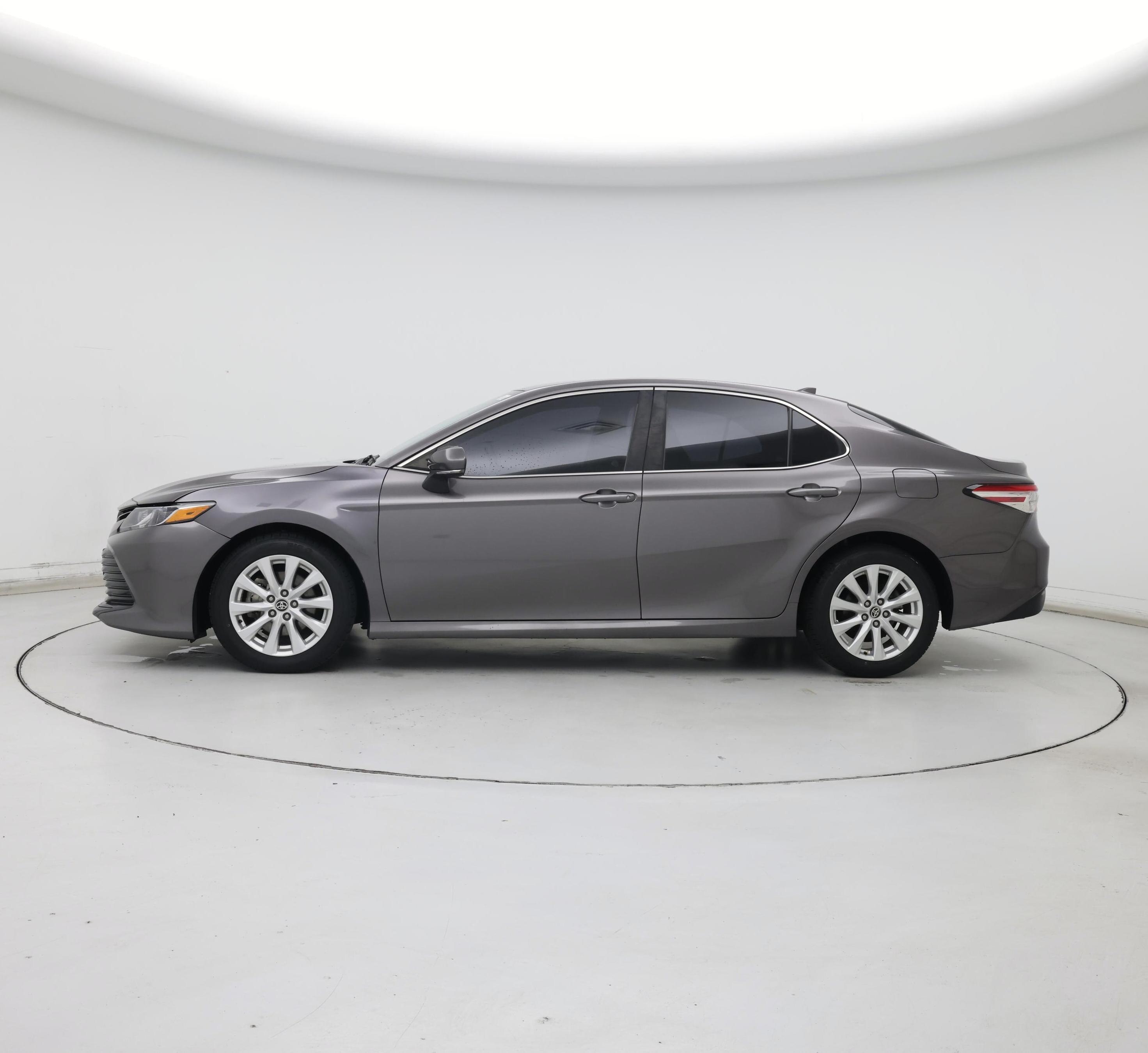 Thumbnail: 2020 Toyota Camry - 3