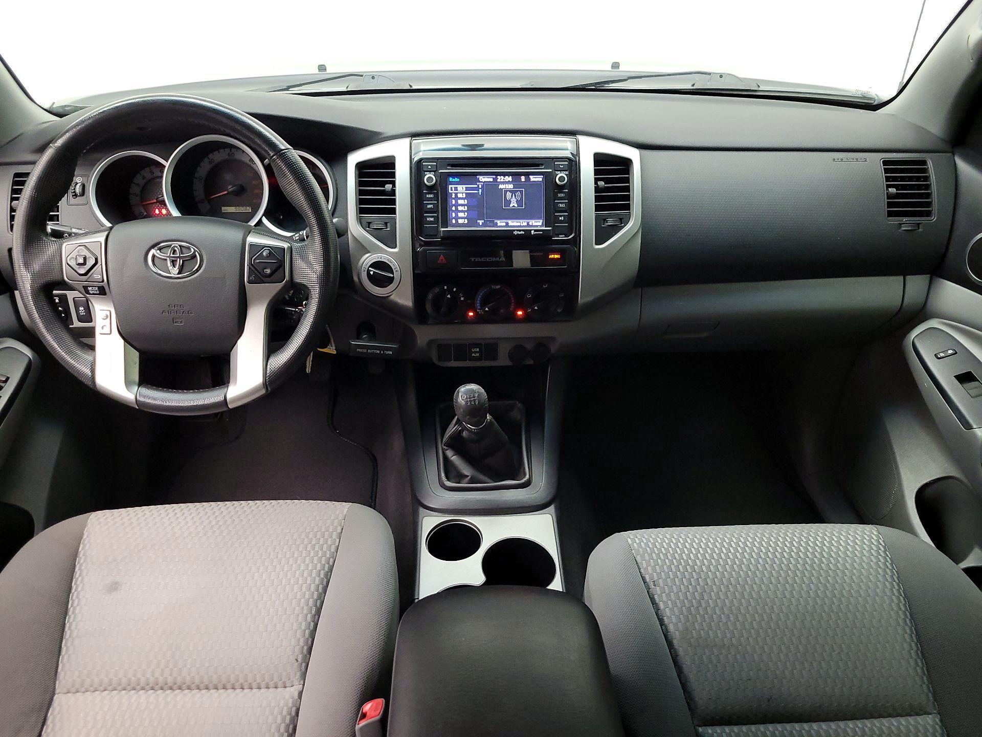 Thumbnail: 2015 Toyota Tacoma - 9