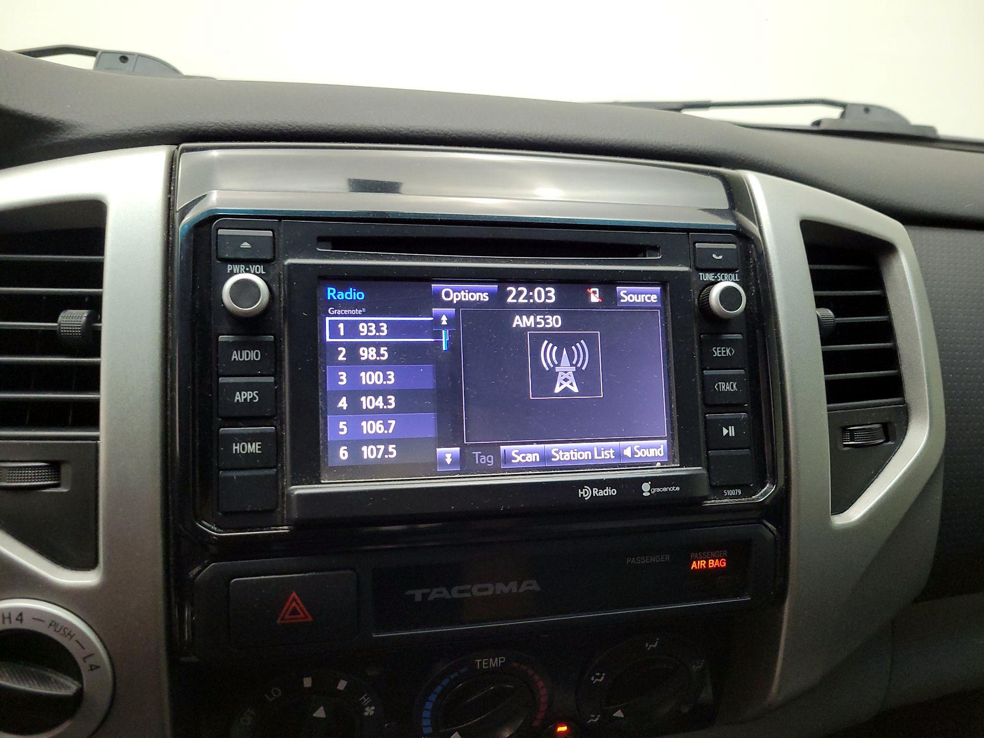 Thumbnail: 2015 Toyota Tacoma - 15