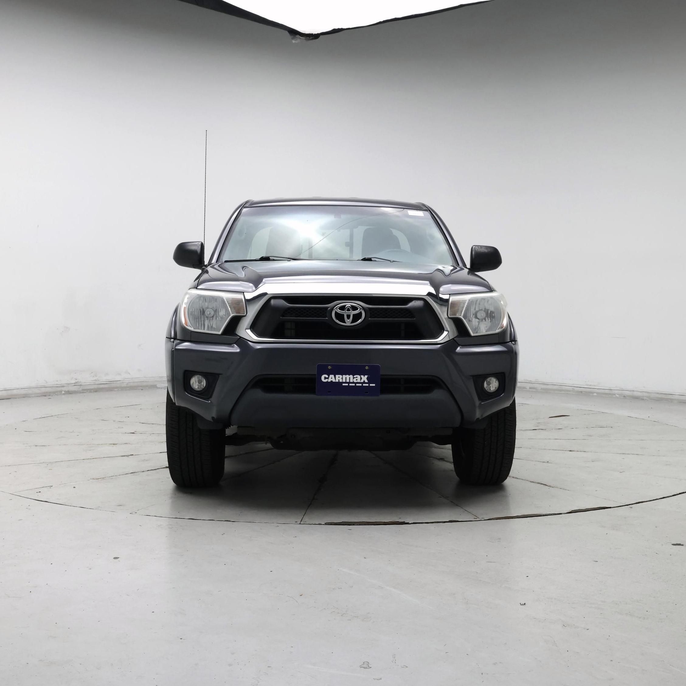 Thumbnail: 2015 Toyota Tacoma - 5