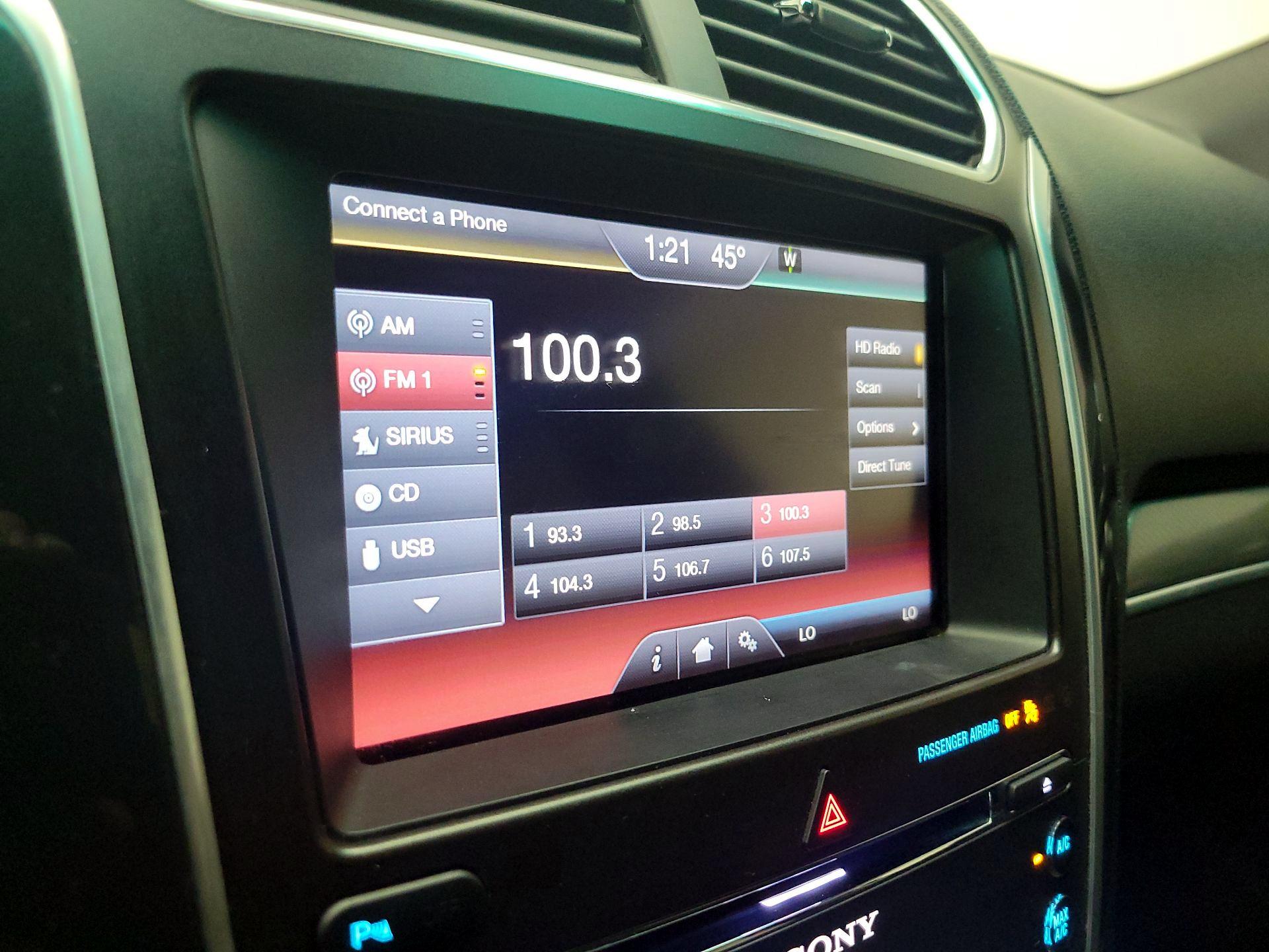 Thumbnail: 2016 Ford Explorer - 15