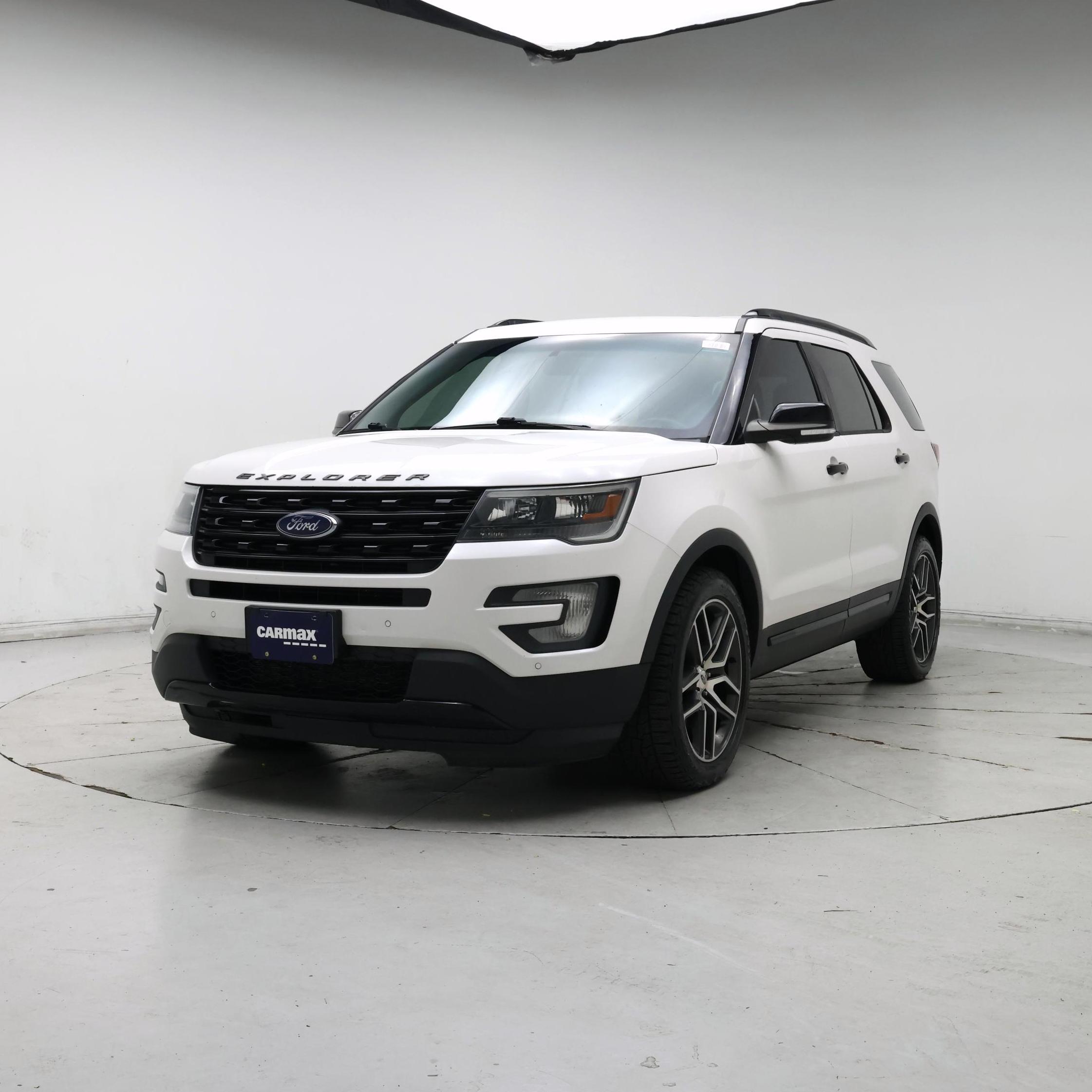 Thumbnail: 2016 Ford Explorer - 4