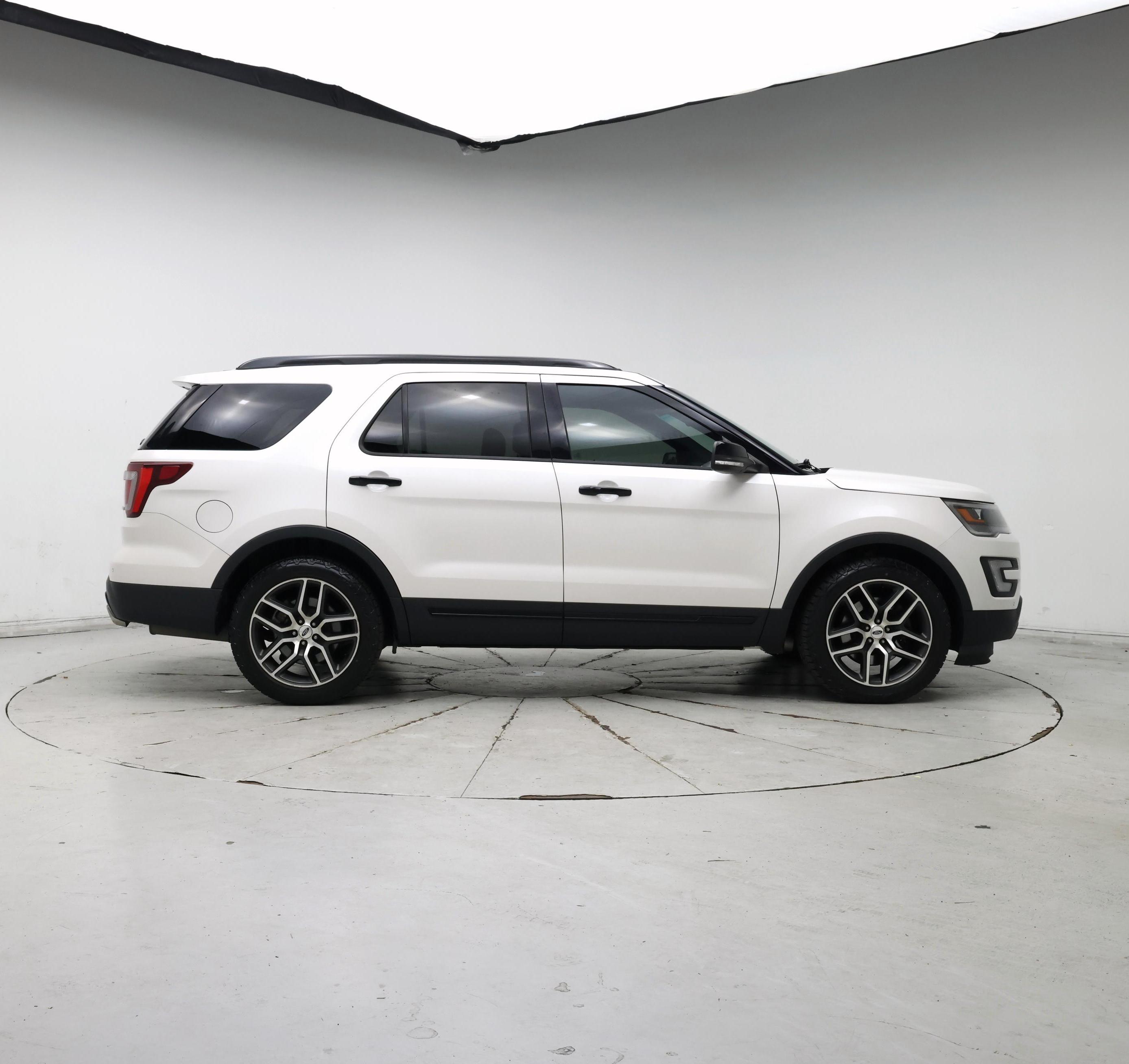 Thumbnail: 2016 Ford Explorer - 7