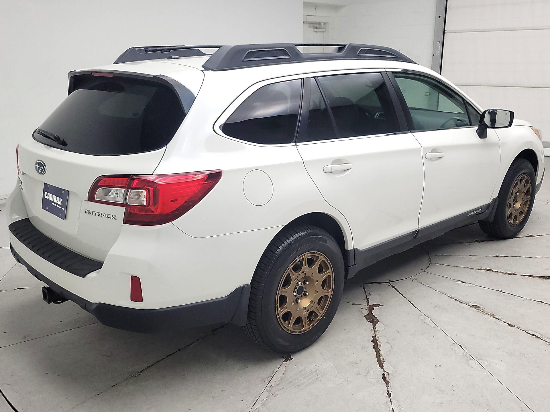 Thumbnail: 2015 Subaru Outback - 5
