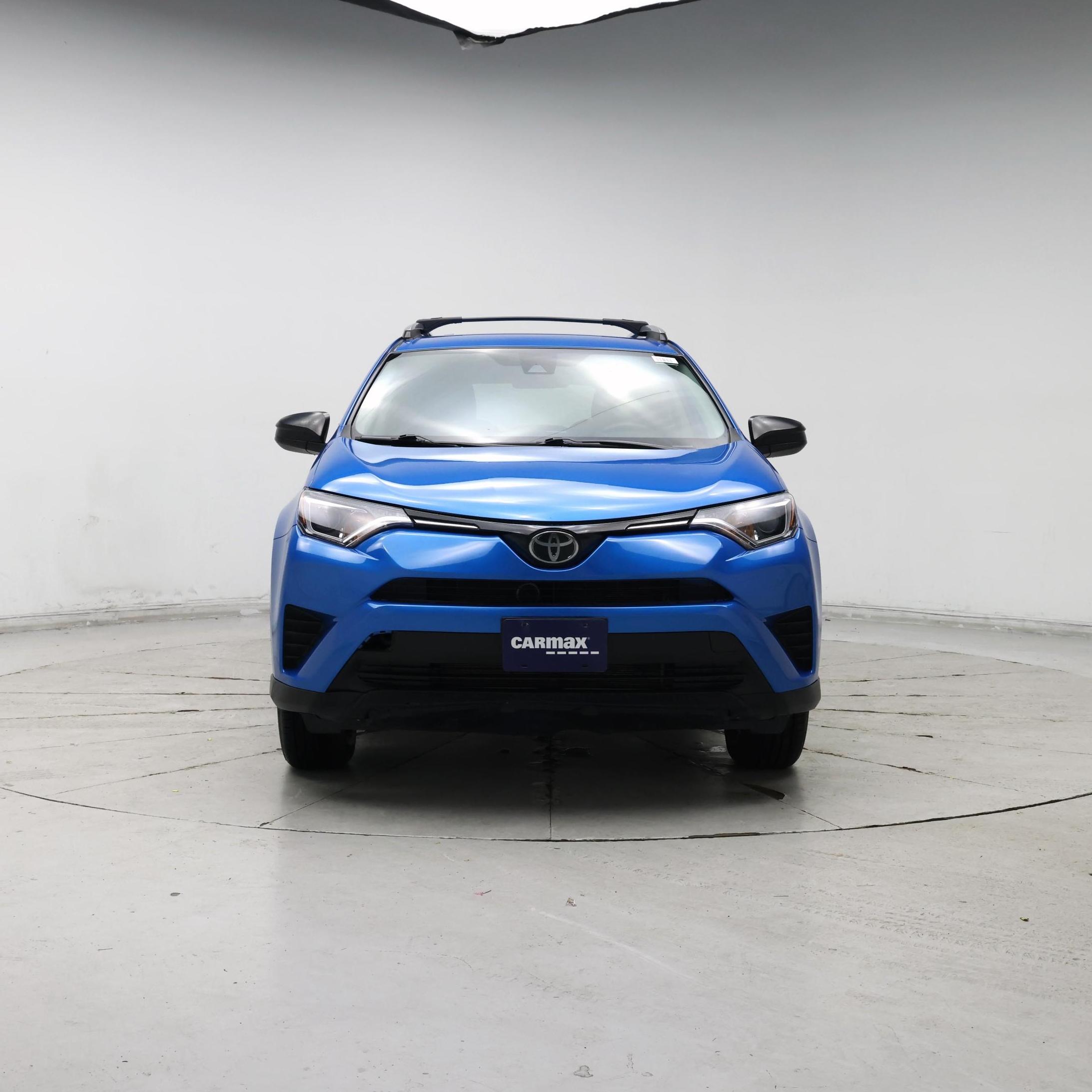 Thumbnail: 2017 Toyota RAV4 - 5
