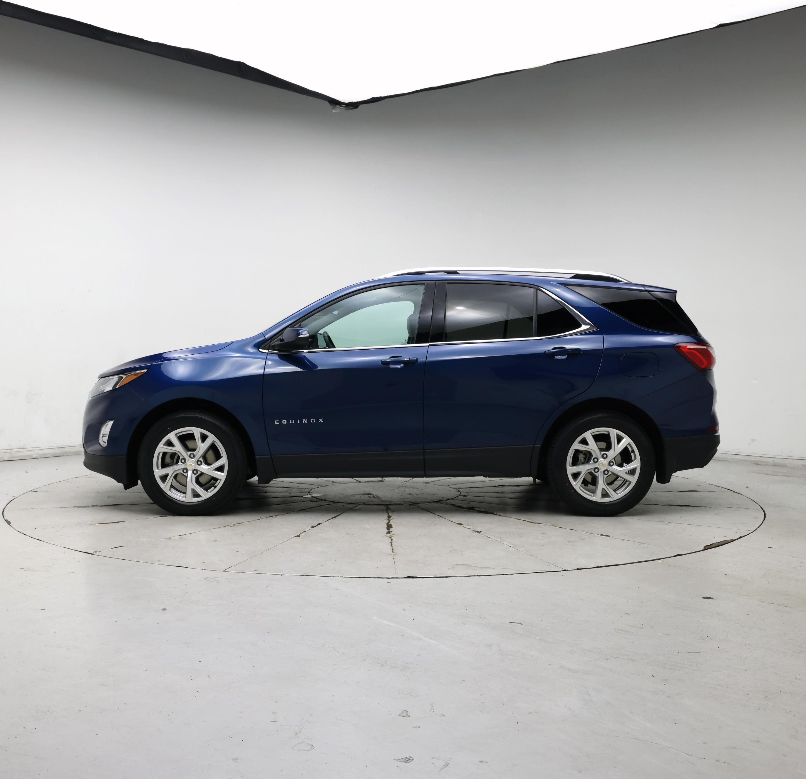 Thumbnail: 2019 Chevrolet Equinox - 3