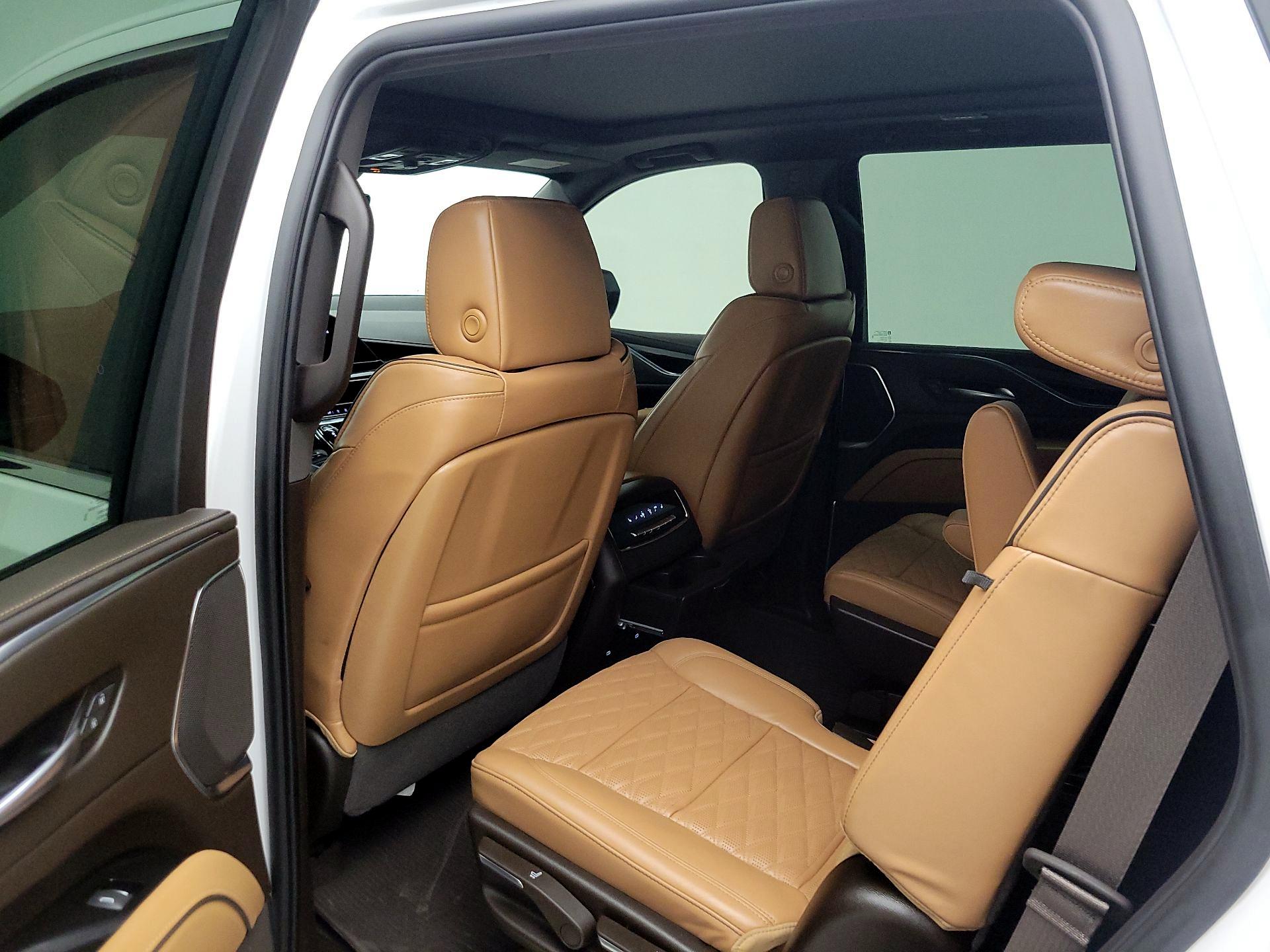 Thumbnail: 2023 Cadillac Escalade - 20