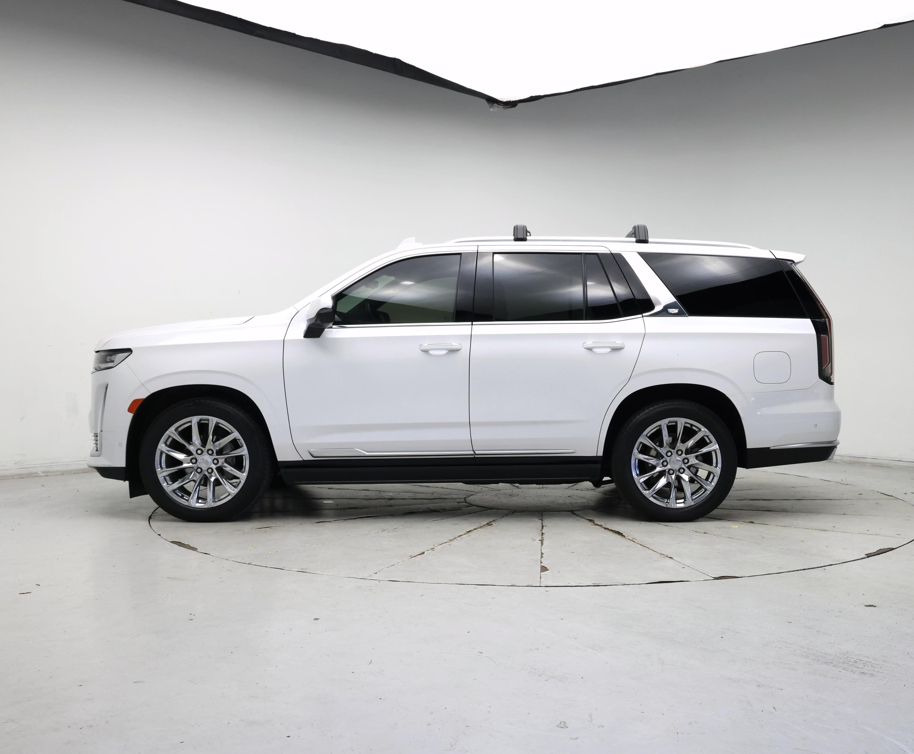 Thumbnail: 2023 Cadillac Escalade - 3