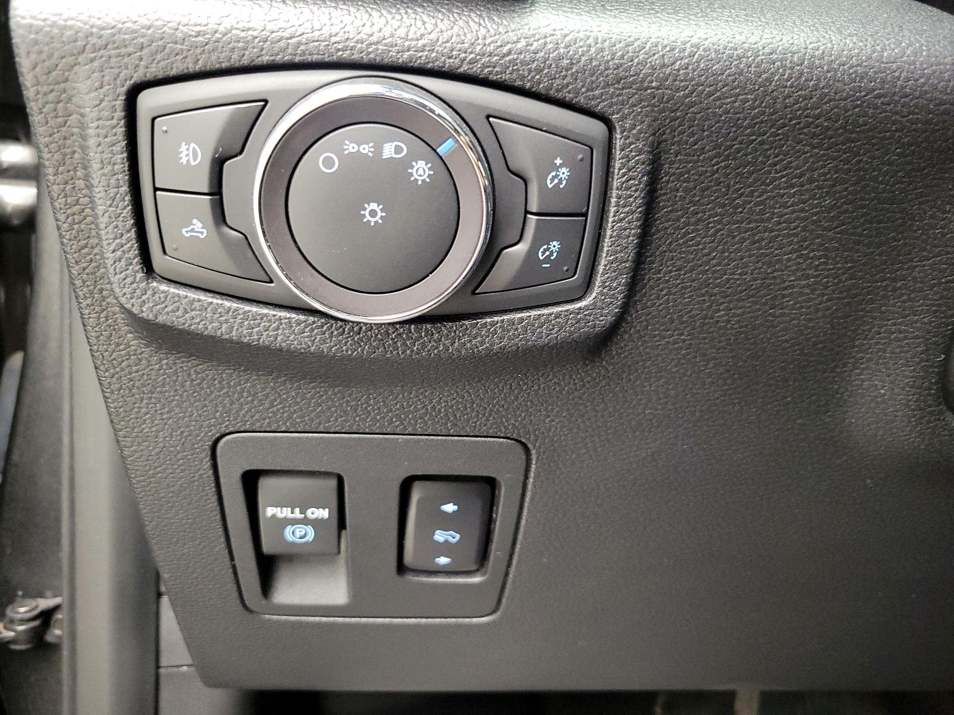 Thumbnail: 2018 Ford F-150 - 13