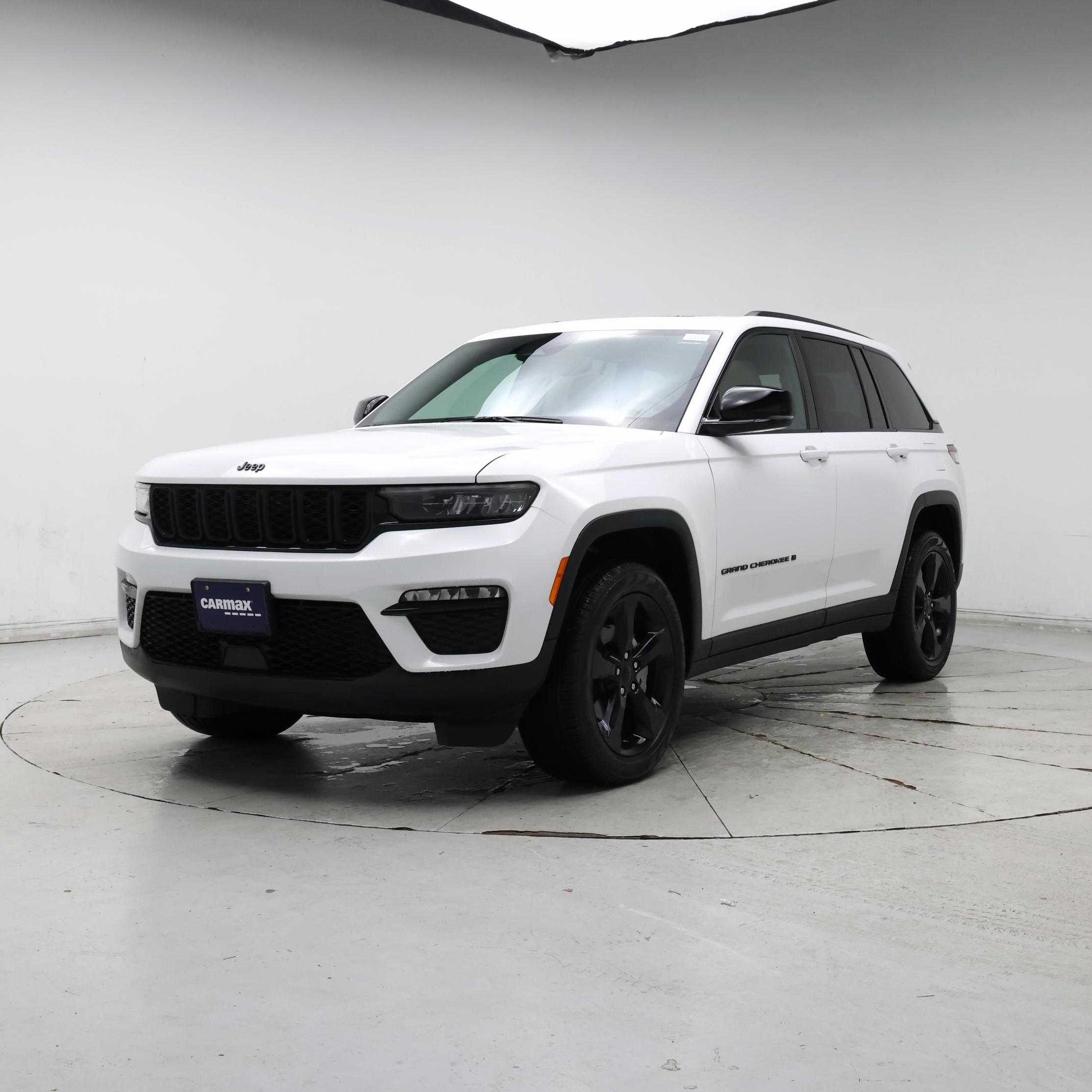 Thumbnail: 2024 Jeep Grand Cherokee - 4