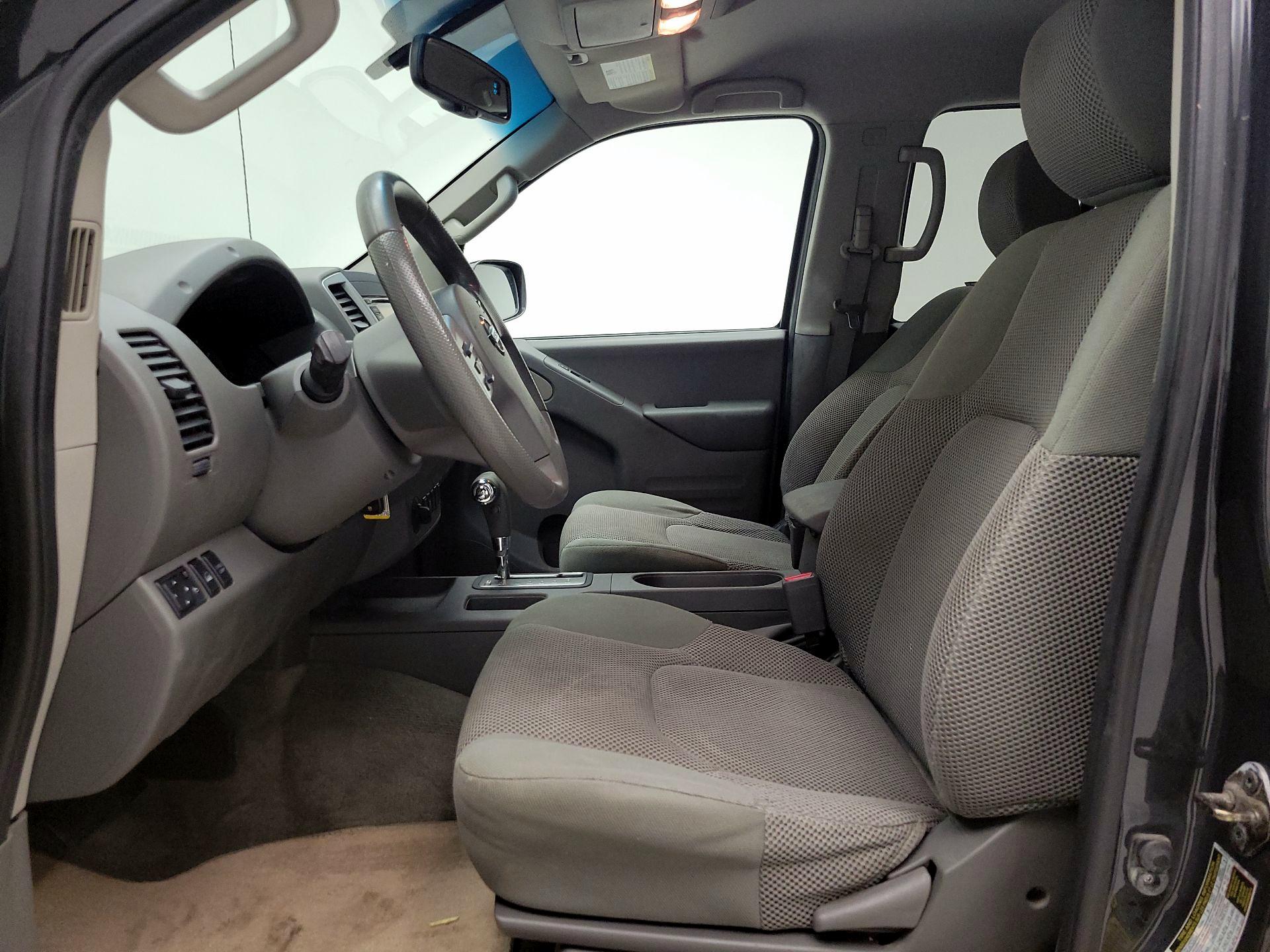 Thumbnail: 2015 Nissan Frontier - 9