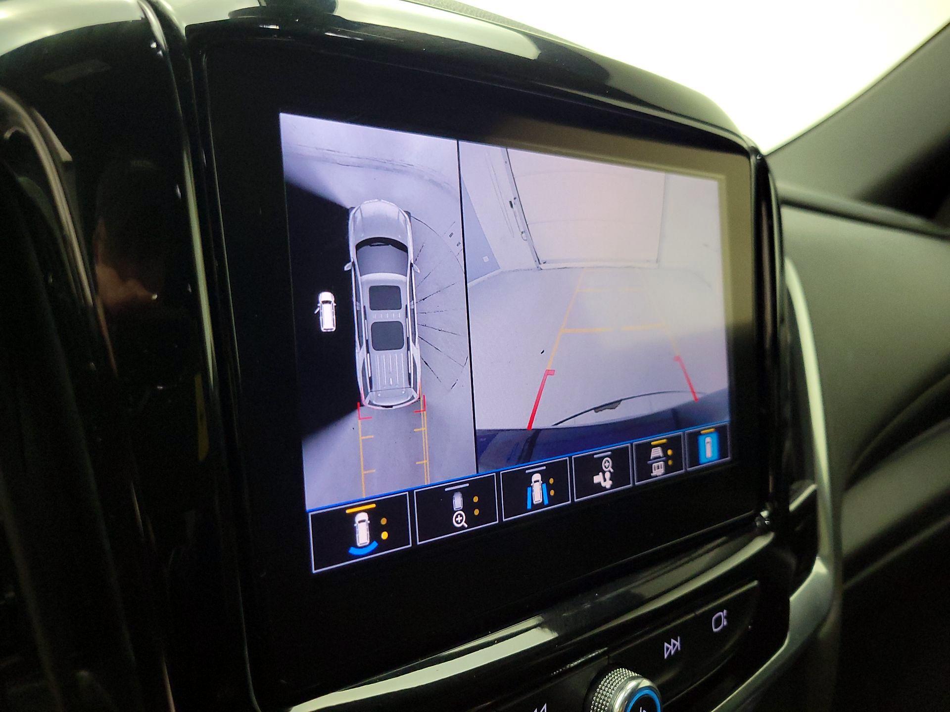 Thumbnail: 2022 Chevrolet Traverse - 15