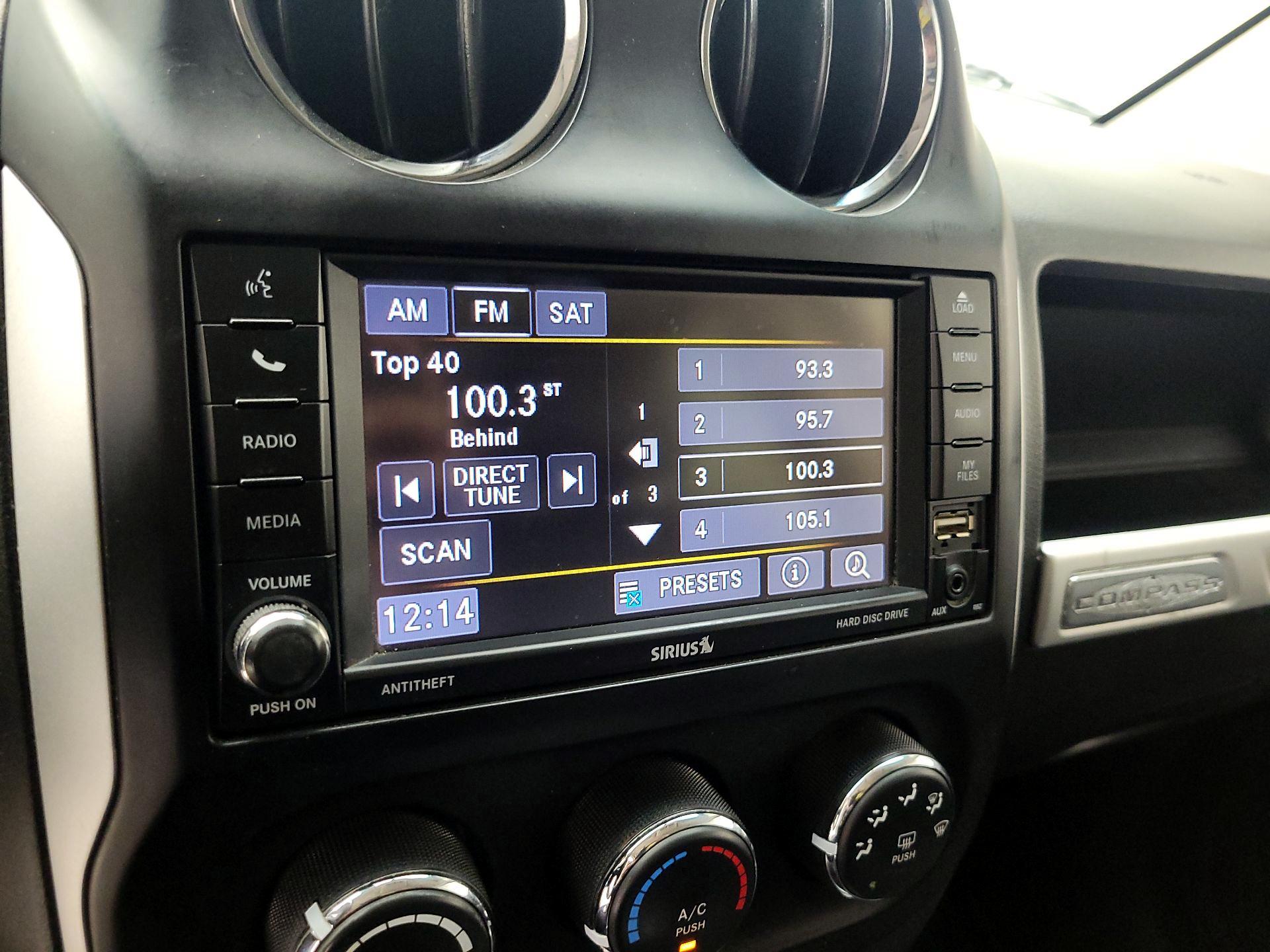 Thumbnail: 2015 Jeep Compass - 14