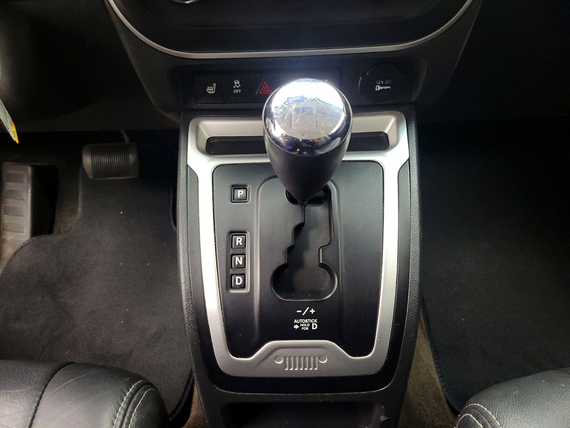 Thumbnail: 2015 Jeep Compass - 16