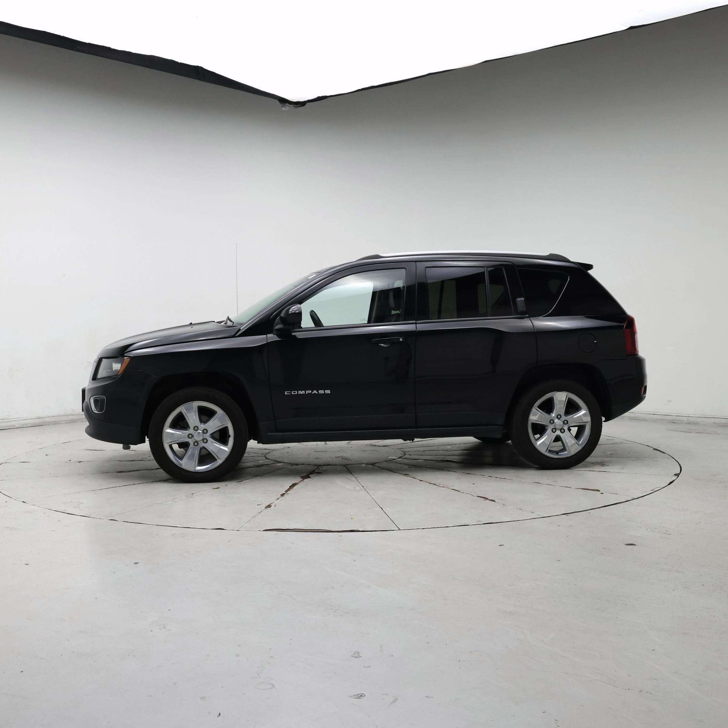 Thumbnail: 2015 Jeep Compass - 3