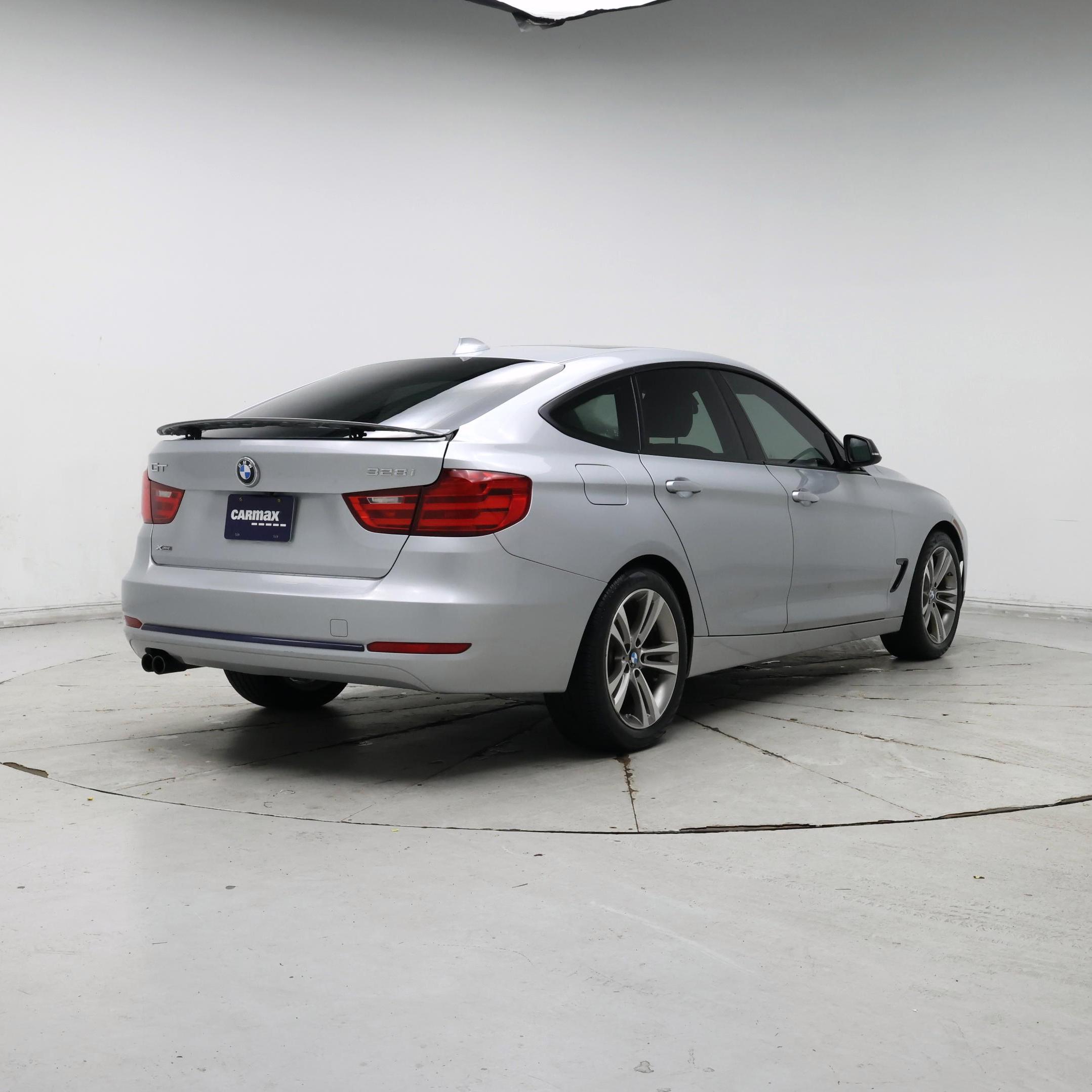 Thumbnail: 2015 BMW 3 Series - 8