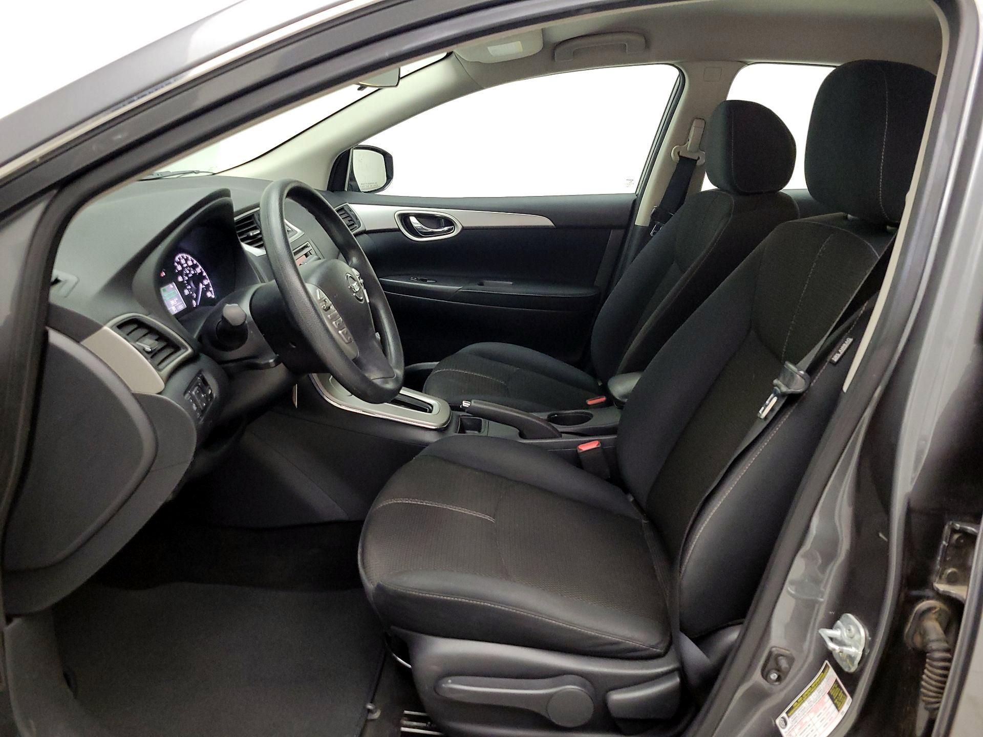 Thumbnail: 2015 Nissan Sentra - 11