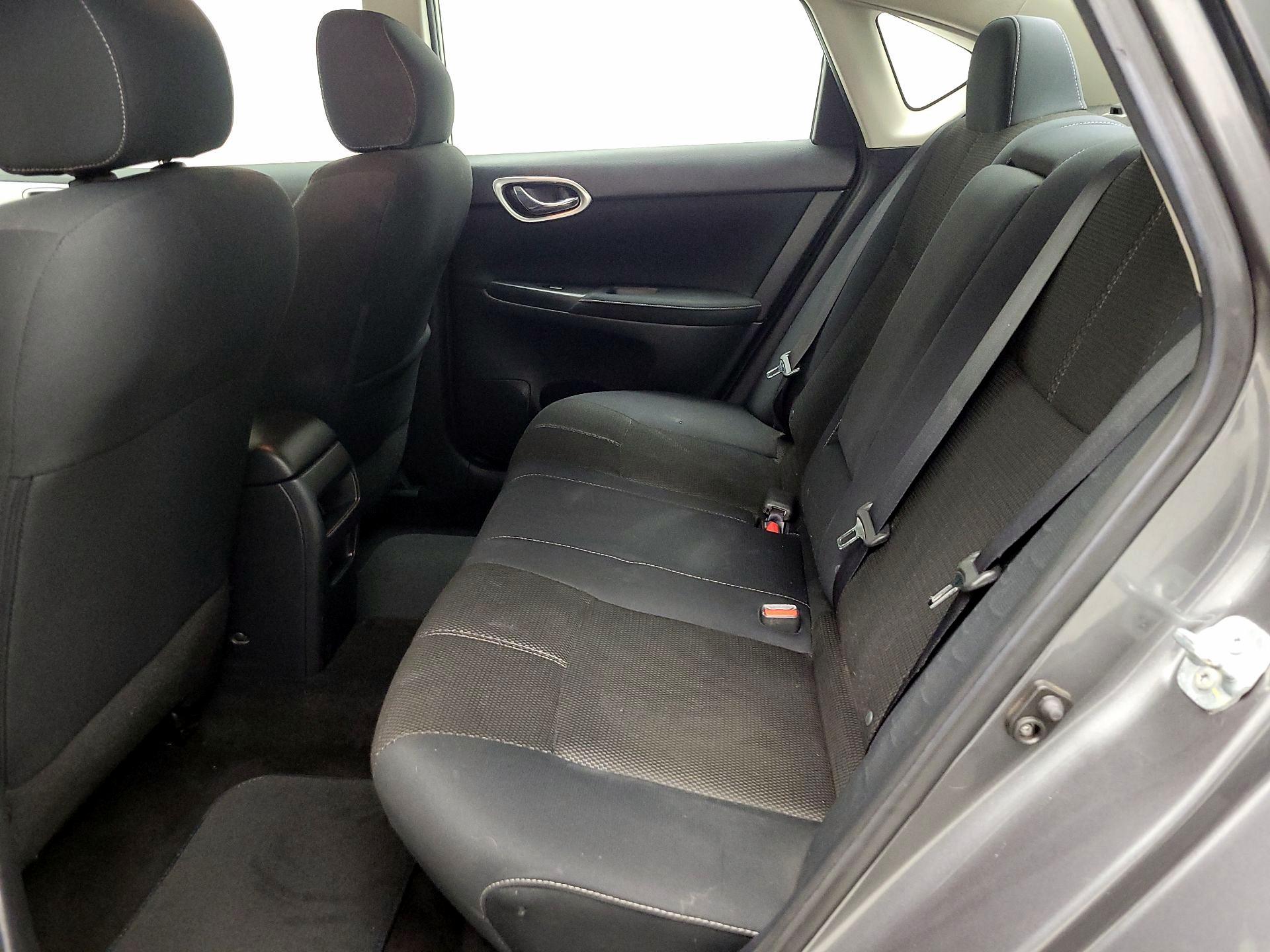 Thumbnail: 2015 Nissan Sentra - 18
