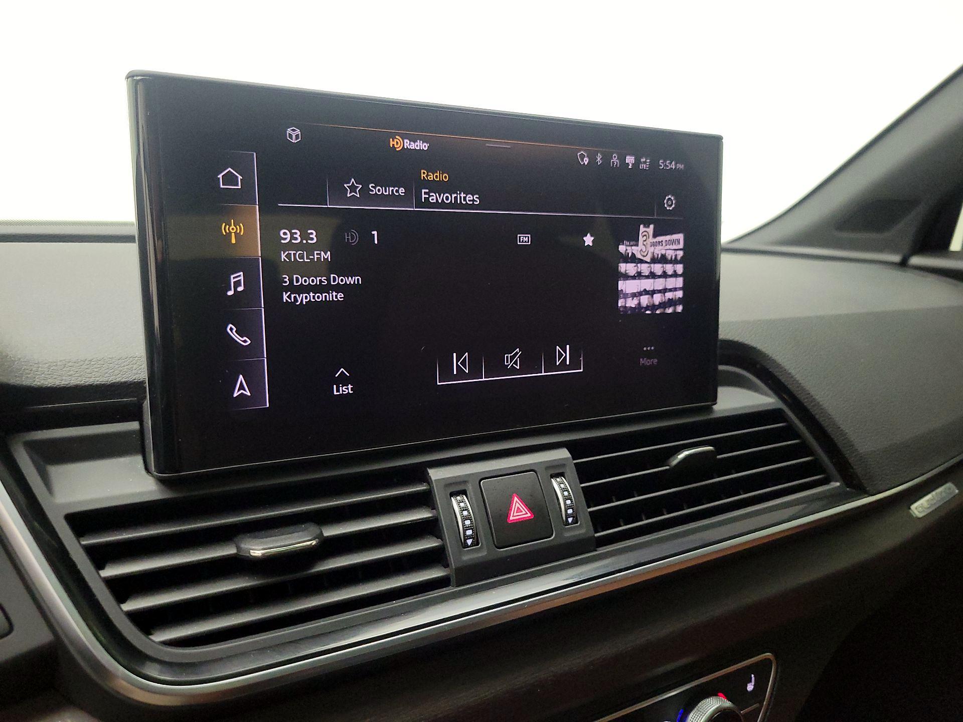 Thumbnail: 2021 Audi Q5 - 16