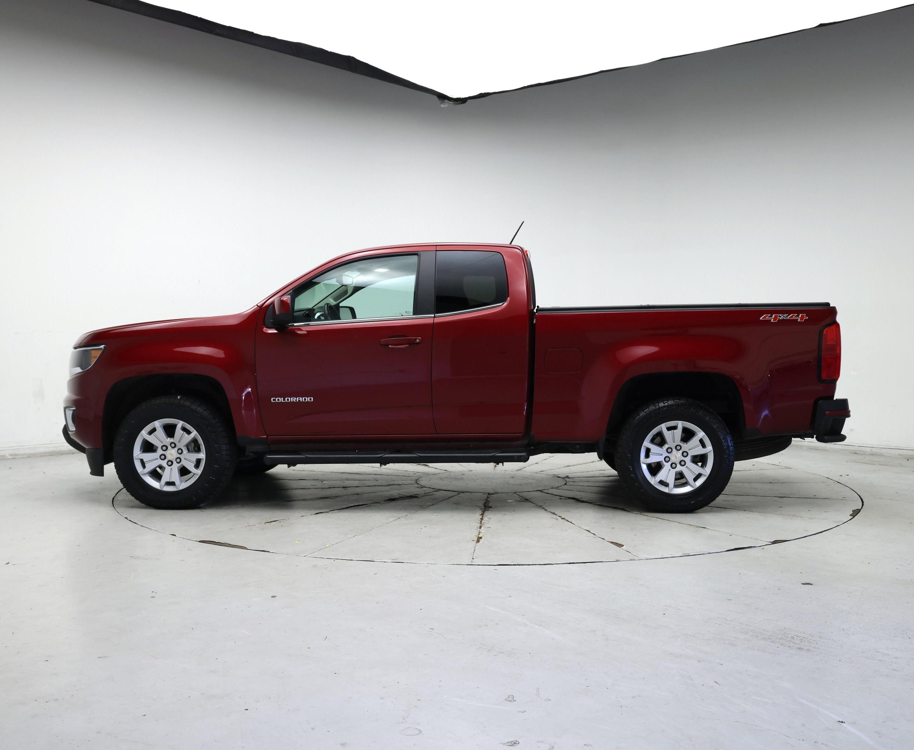 Thumbnail: 2017 Chevrolet Colorado - 3