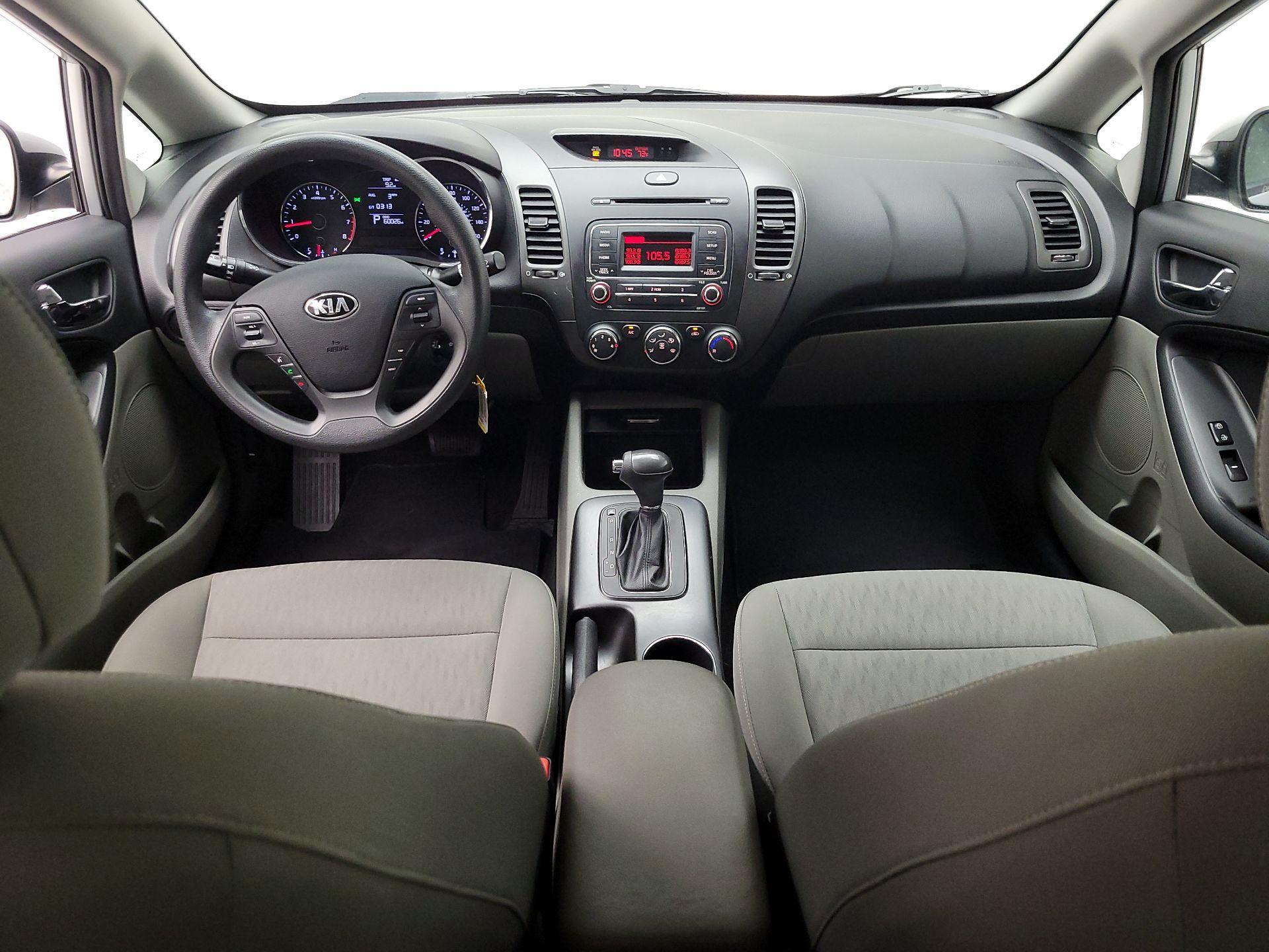 Thumbnail: 2016 Kia Forte - 9