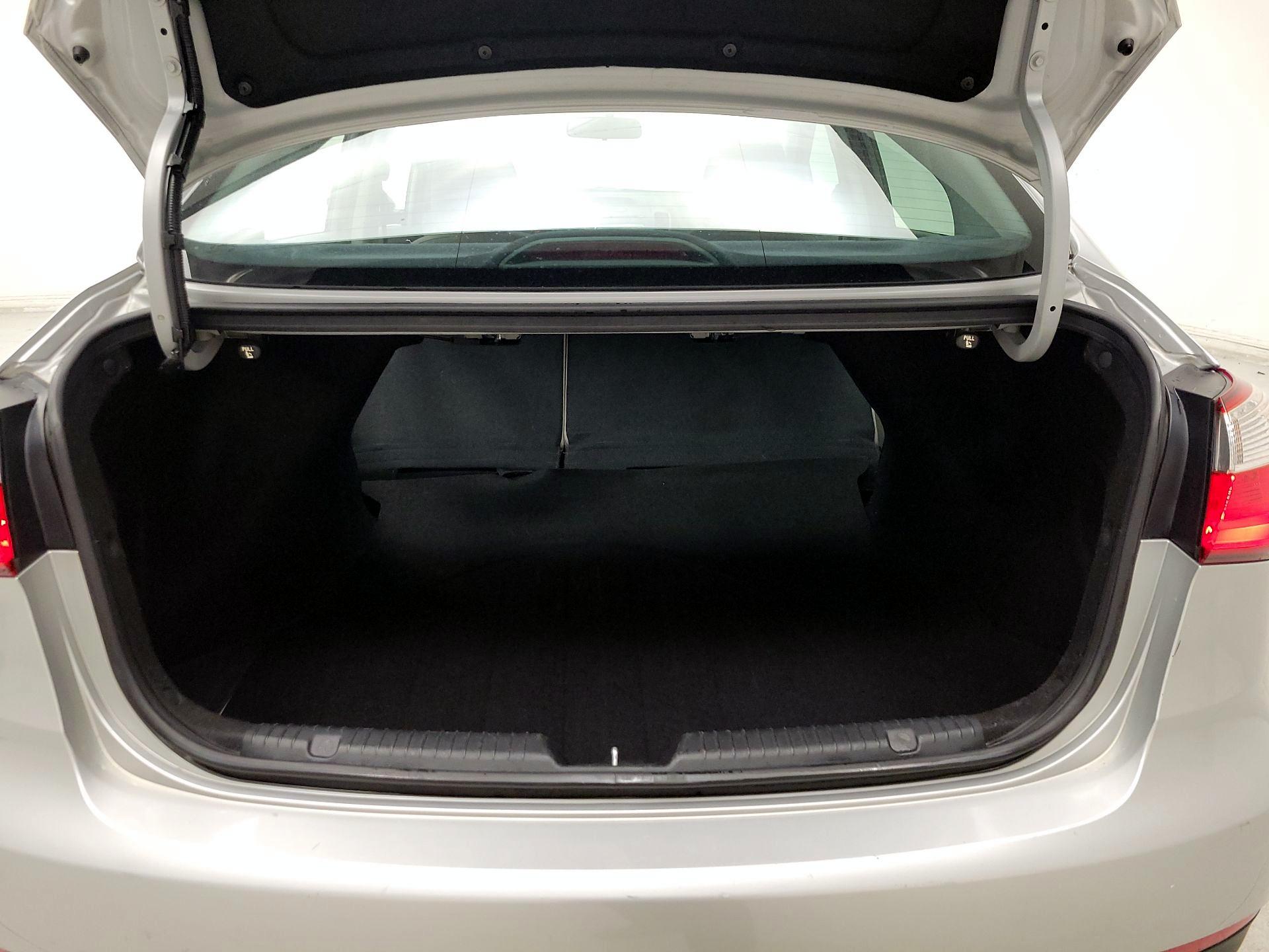 Thumbnail: 2016 Kia Forte - 20