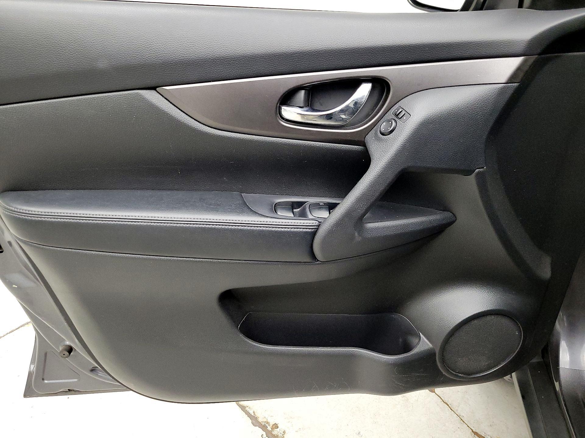 Thumbnail: 2014 Nissan Rogue - 12