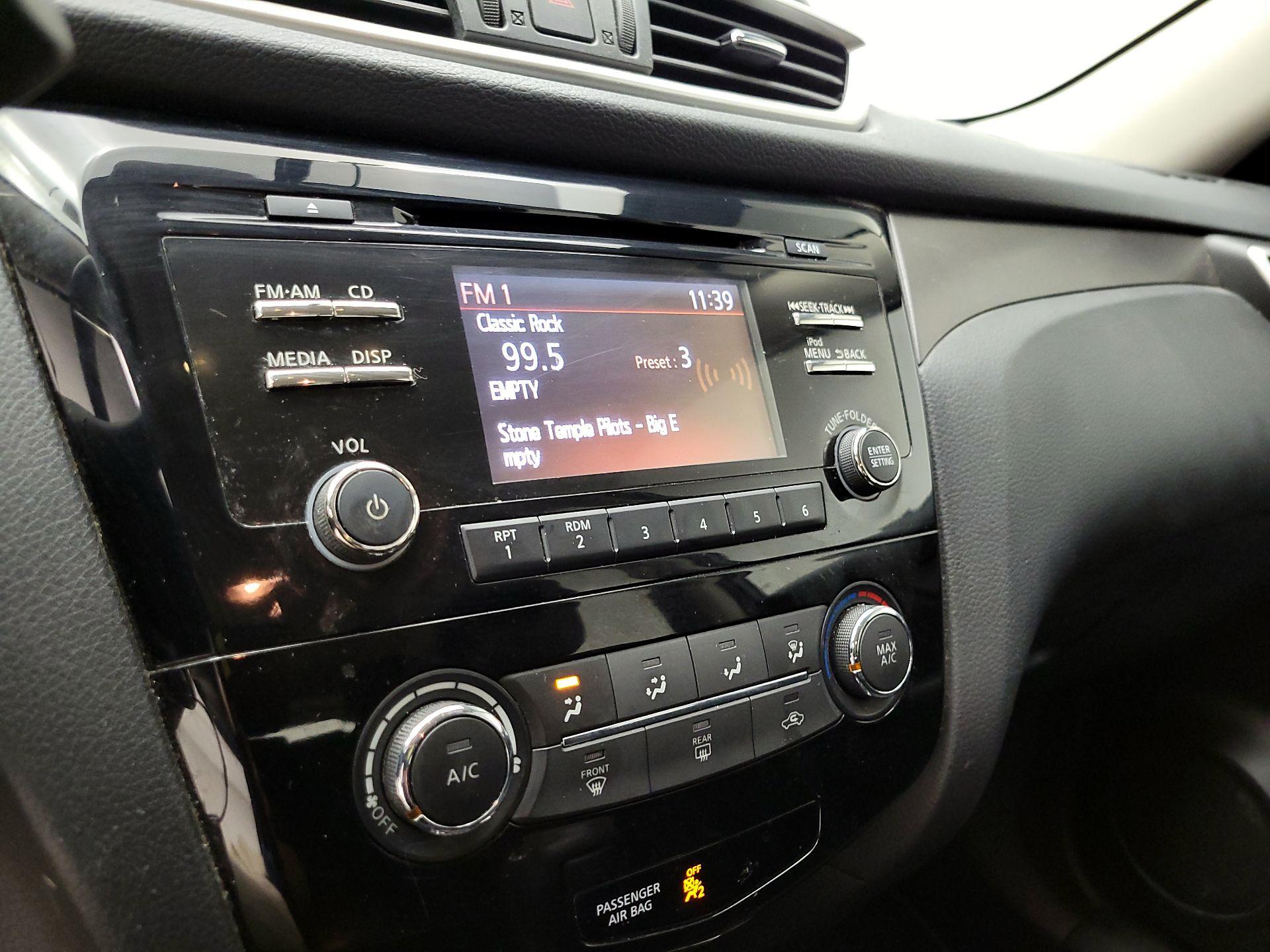 Thumbnail: 2014 Nissan Rogue - 15