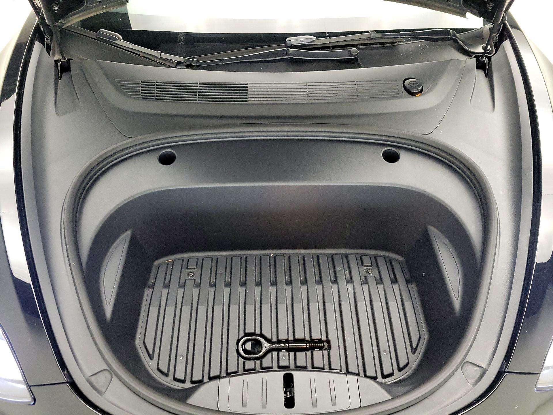 Thumbnail: 2022 Tesla Model 3 - 20