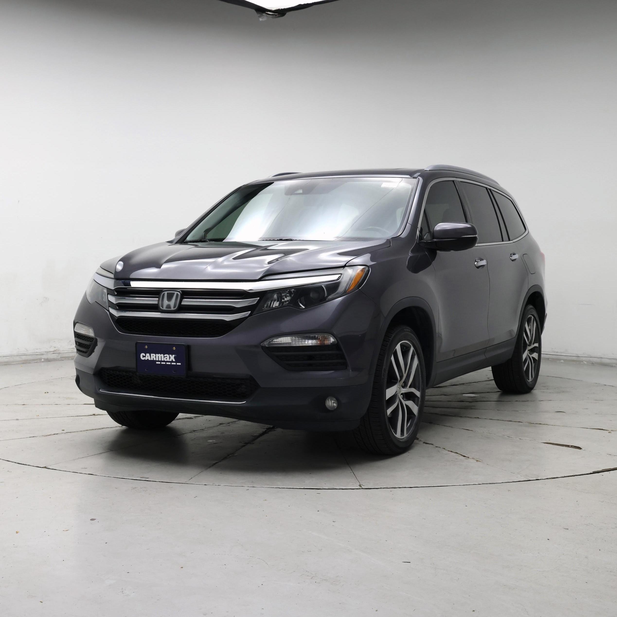 Thumbnail: 2017 Honda Pilot - 4
