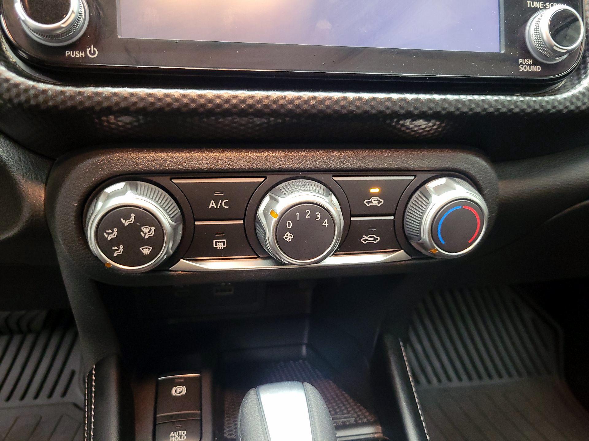 Thumbnail: 2024 Nissan Kicks - 16